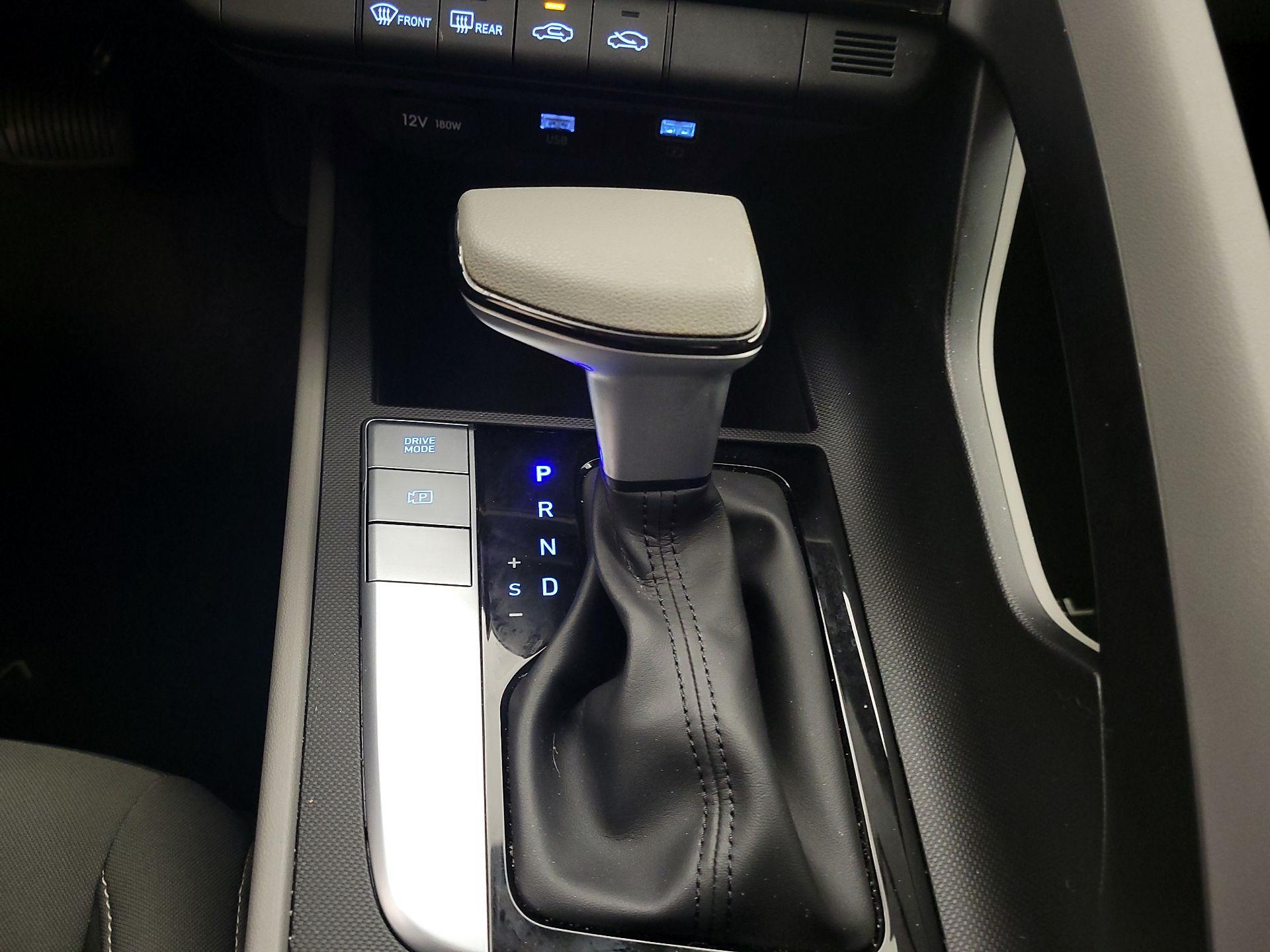 Thumbnail: 2023 Hyundai Elantra - 17
