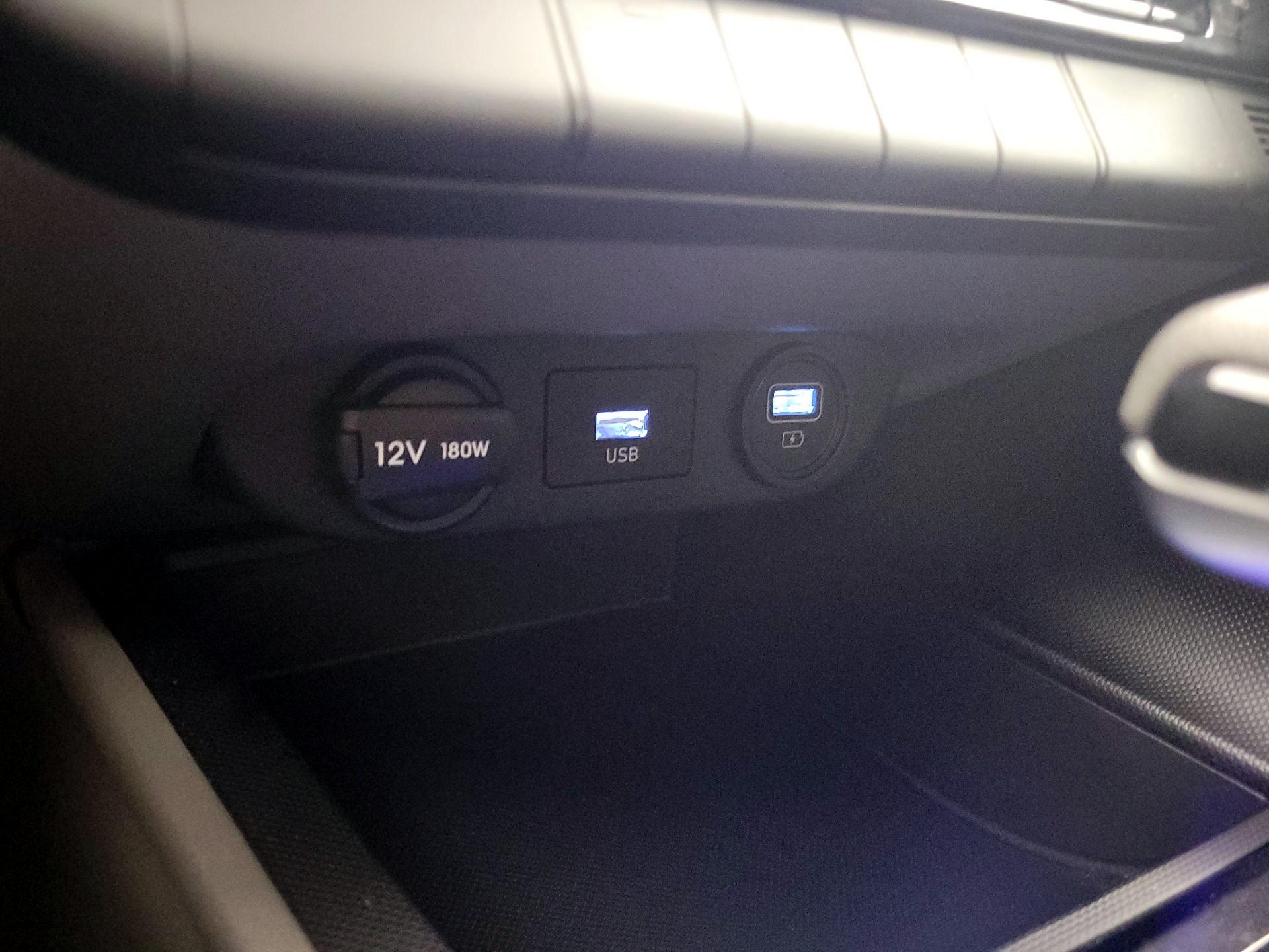 Thumbnail: 2023 Hyundai Elantra - 18