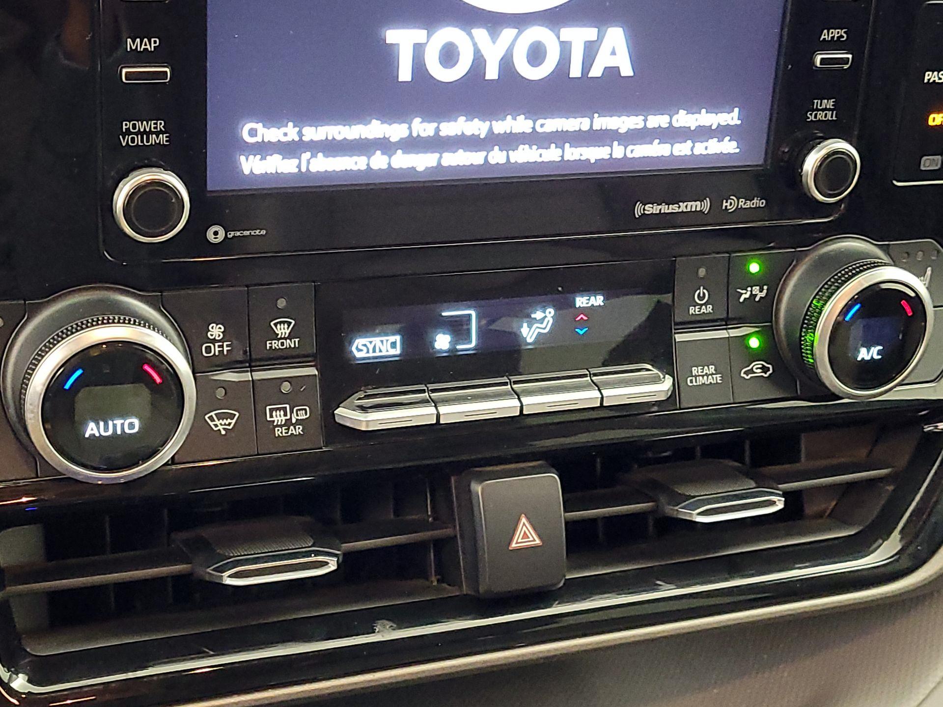 Thumbnail: 2020 Toyota Highlander - 17