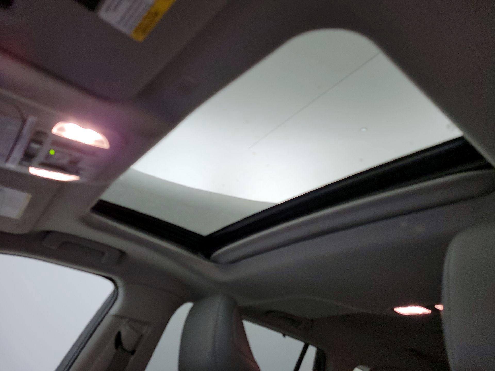 Thumbnail: 2020 Toyota Highlander - 20