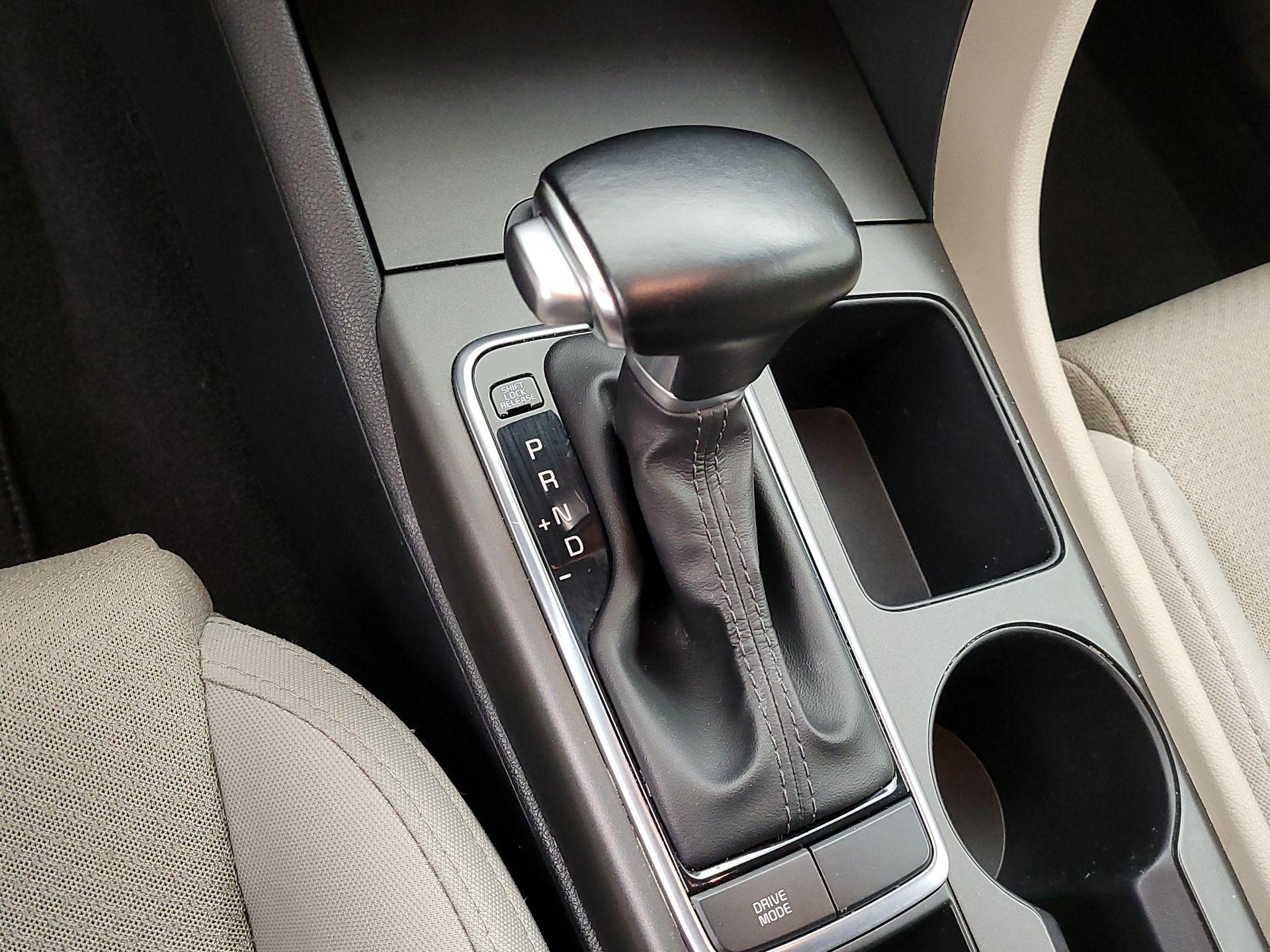 Thumbnail: 2017 Kia Optima - 17