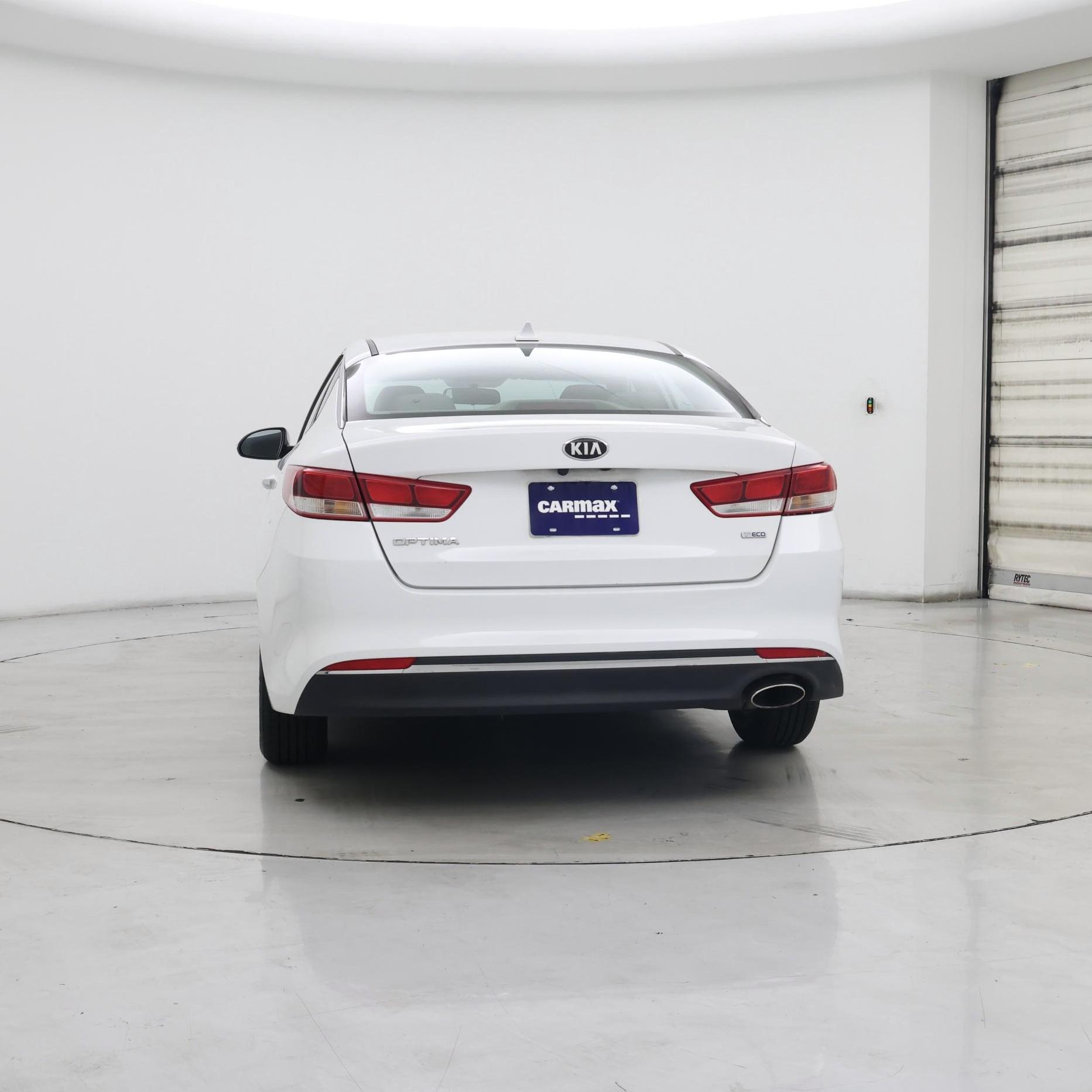 Thumbnail: 2017 Kia Optima - 6