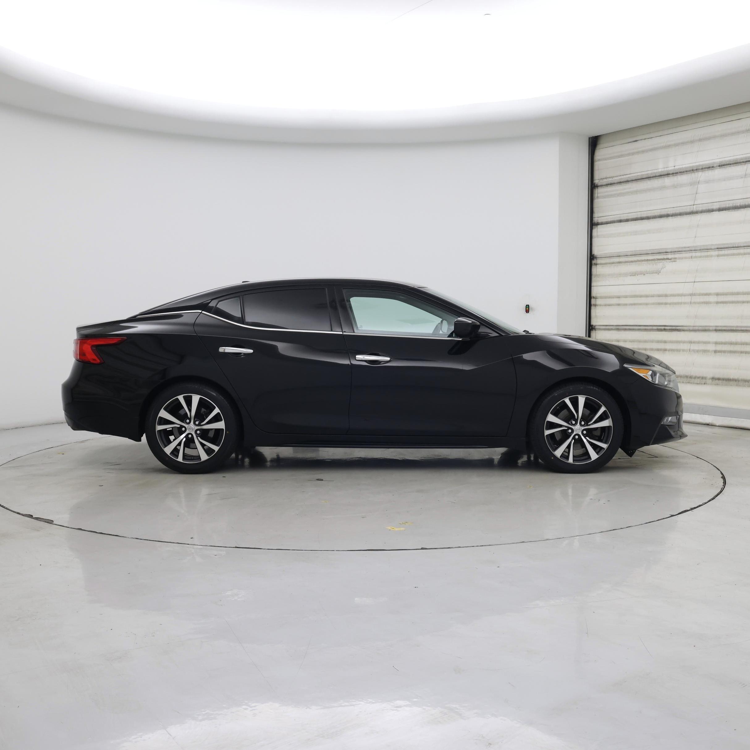 Thumbnail: 2017 Nissan Maxima - 7
