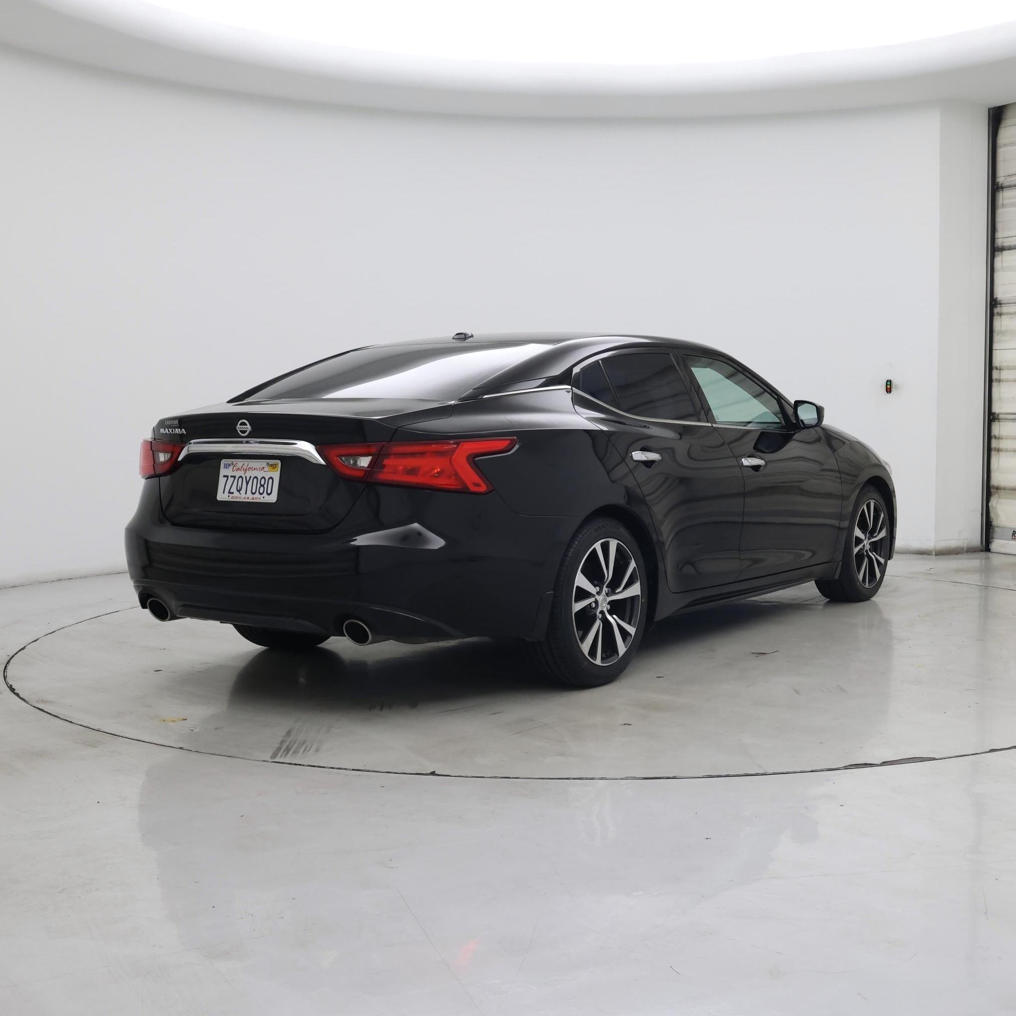 Thumbnail: 2017 Nissan Maxima - 8