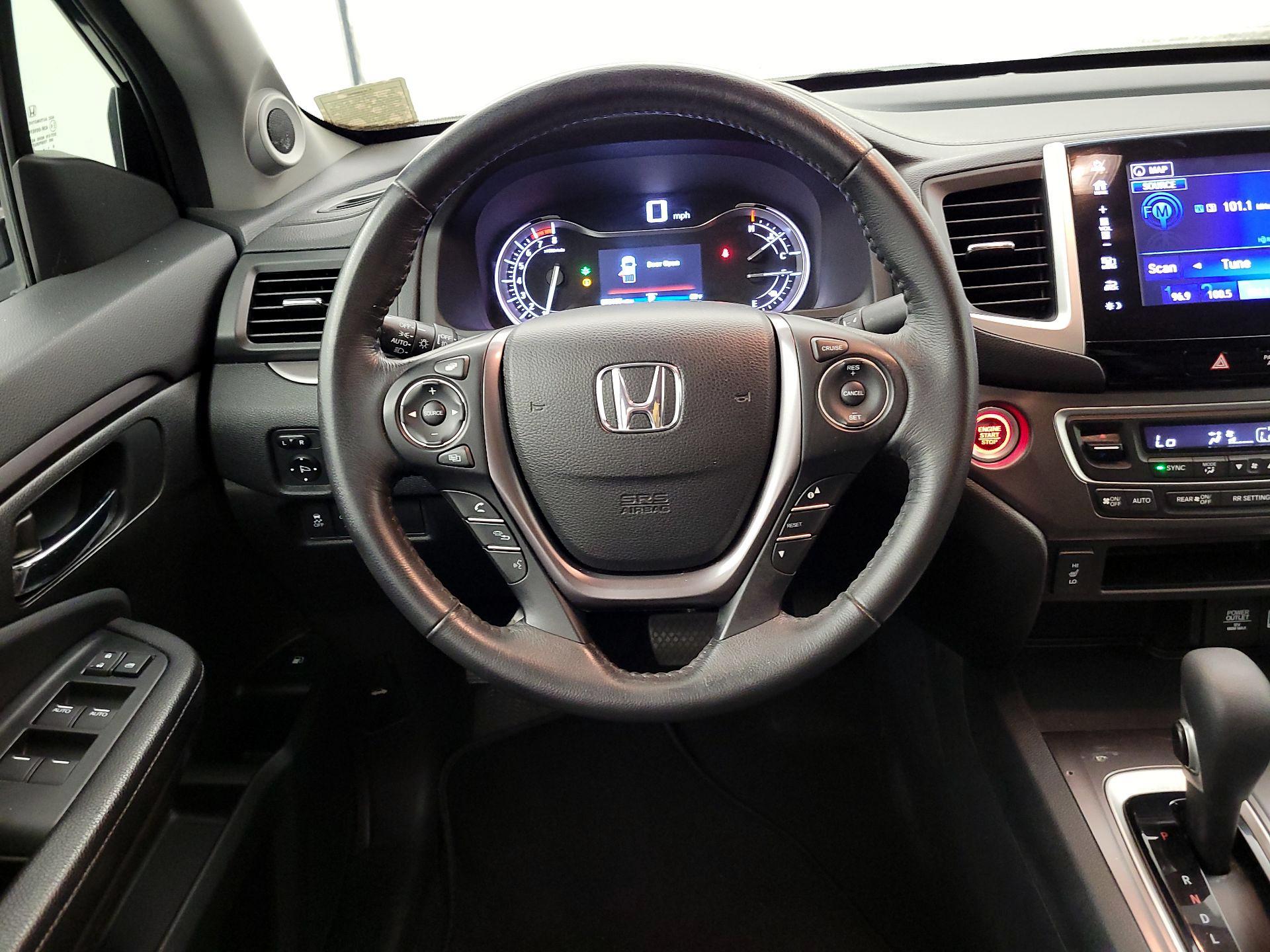 Thumbnail: 2017 Honda Ridgeline - 10