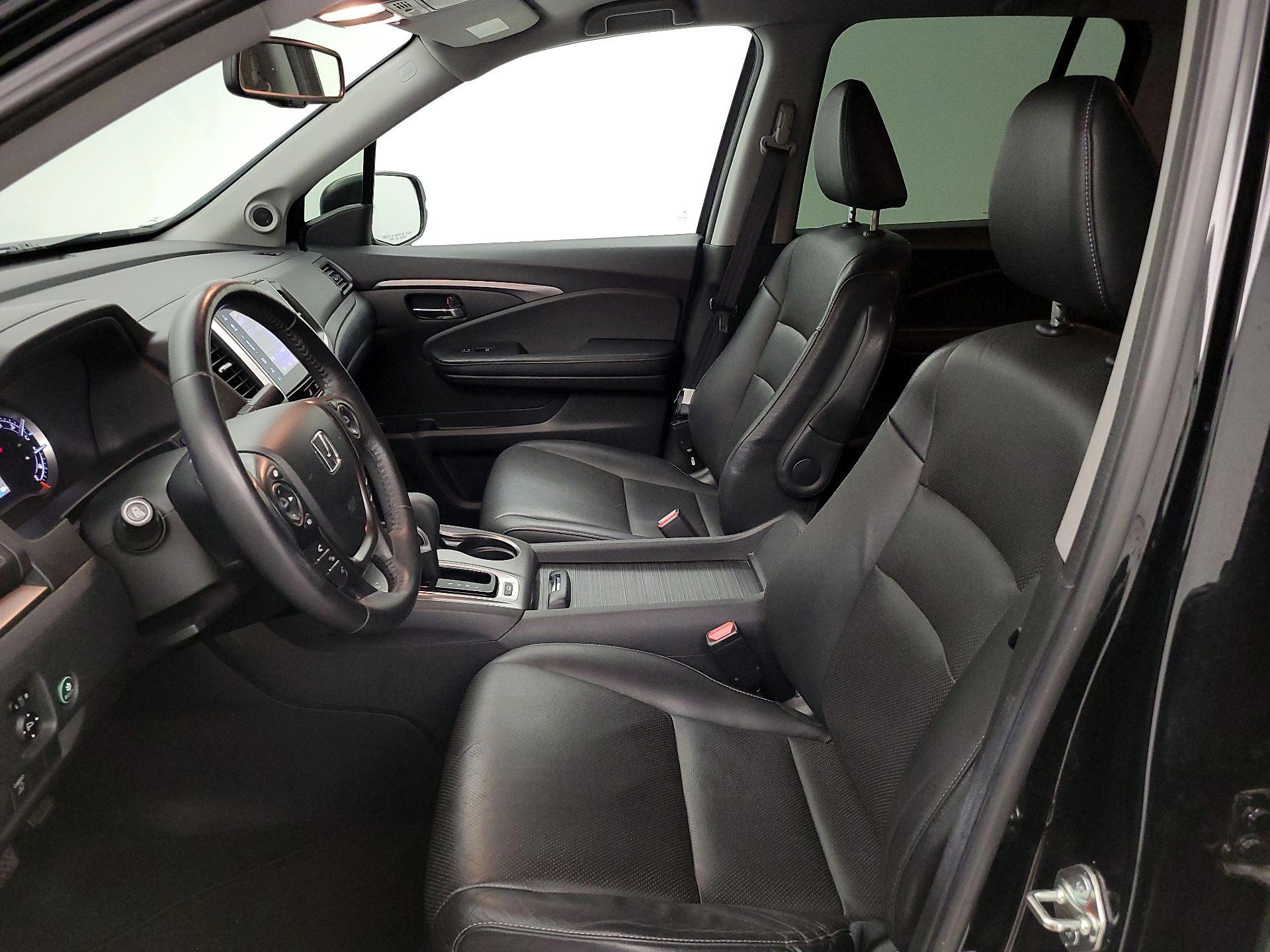 Thumbnail: 2017 Honda Ridgeline - 11