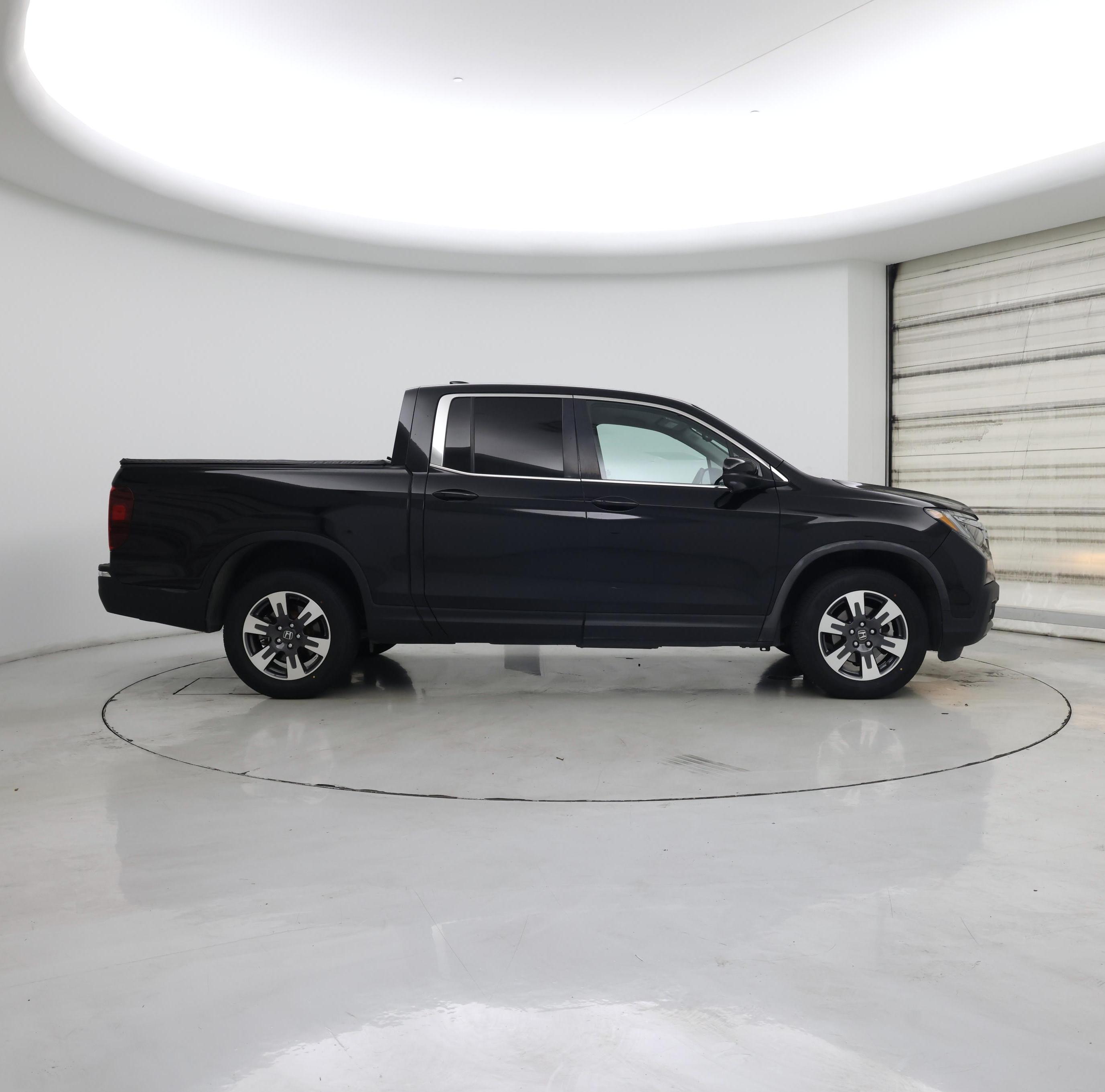 Thumbnail: 2017 Honda Ridgeline - 7