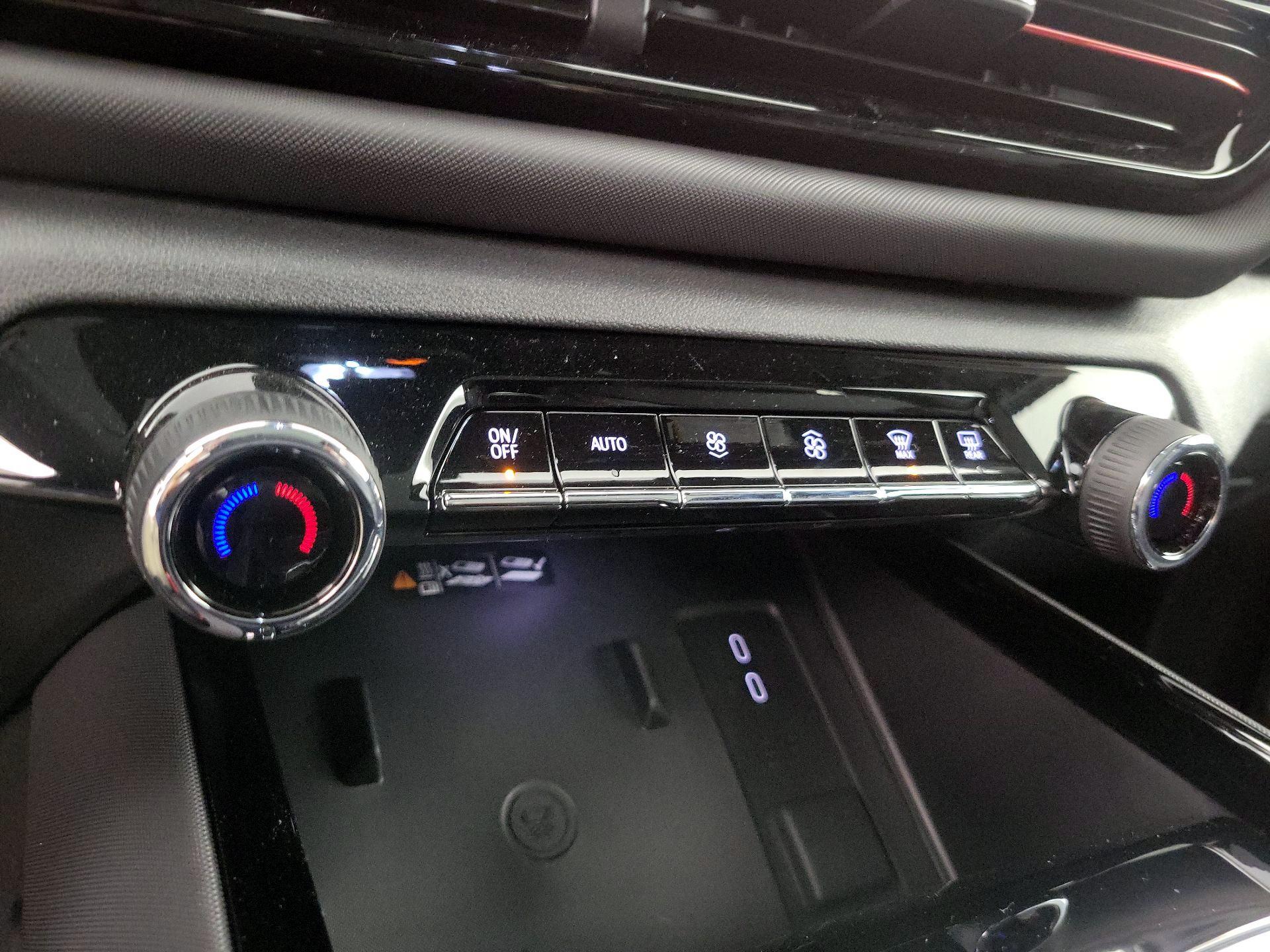 Thumbnail: 2025 Chevrolet Silverado EV - 16