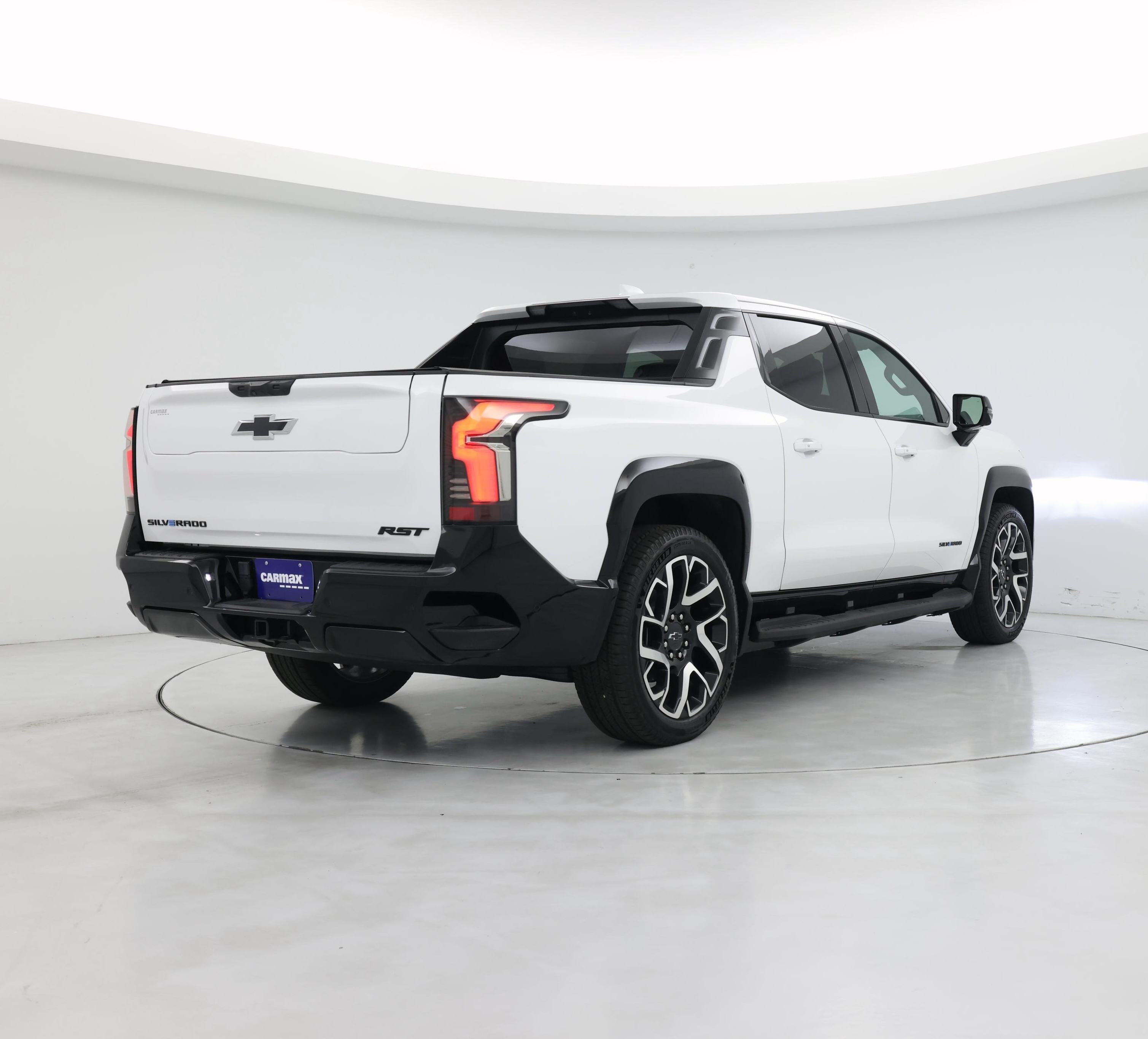 Thumbnail: 2025 Chevrolet Silverado EV - 8