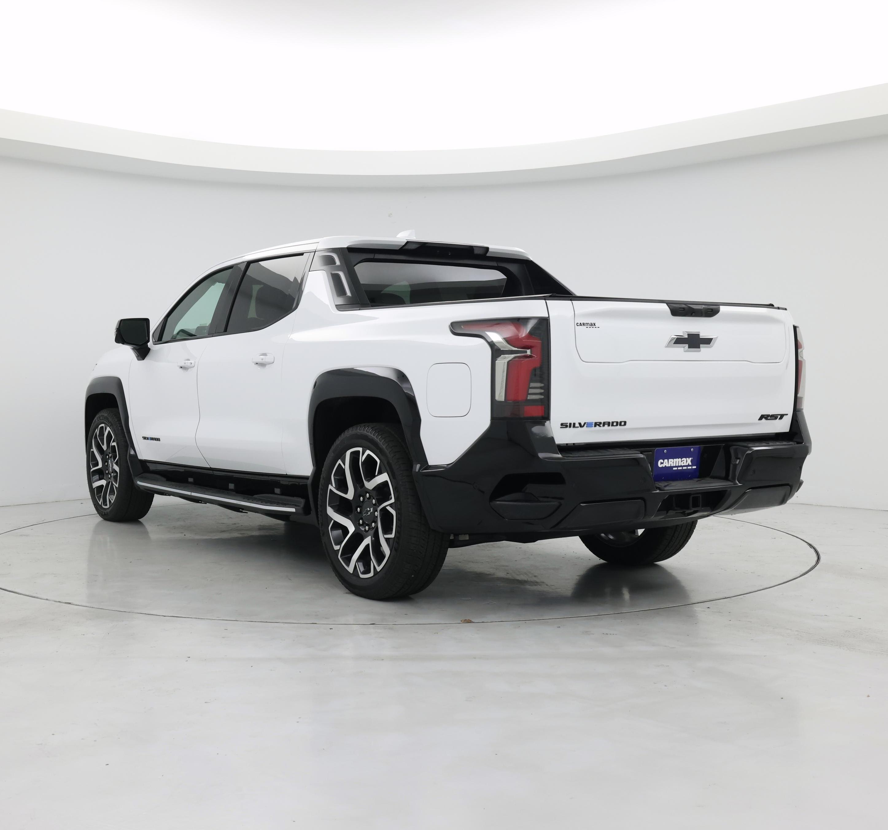 Thumbnail: 2025 Chevrolet Silverado EV - 2