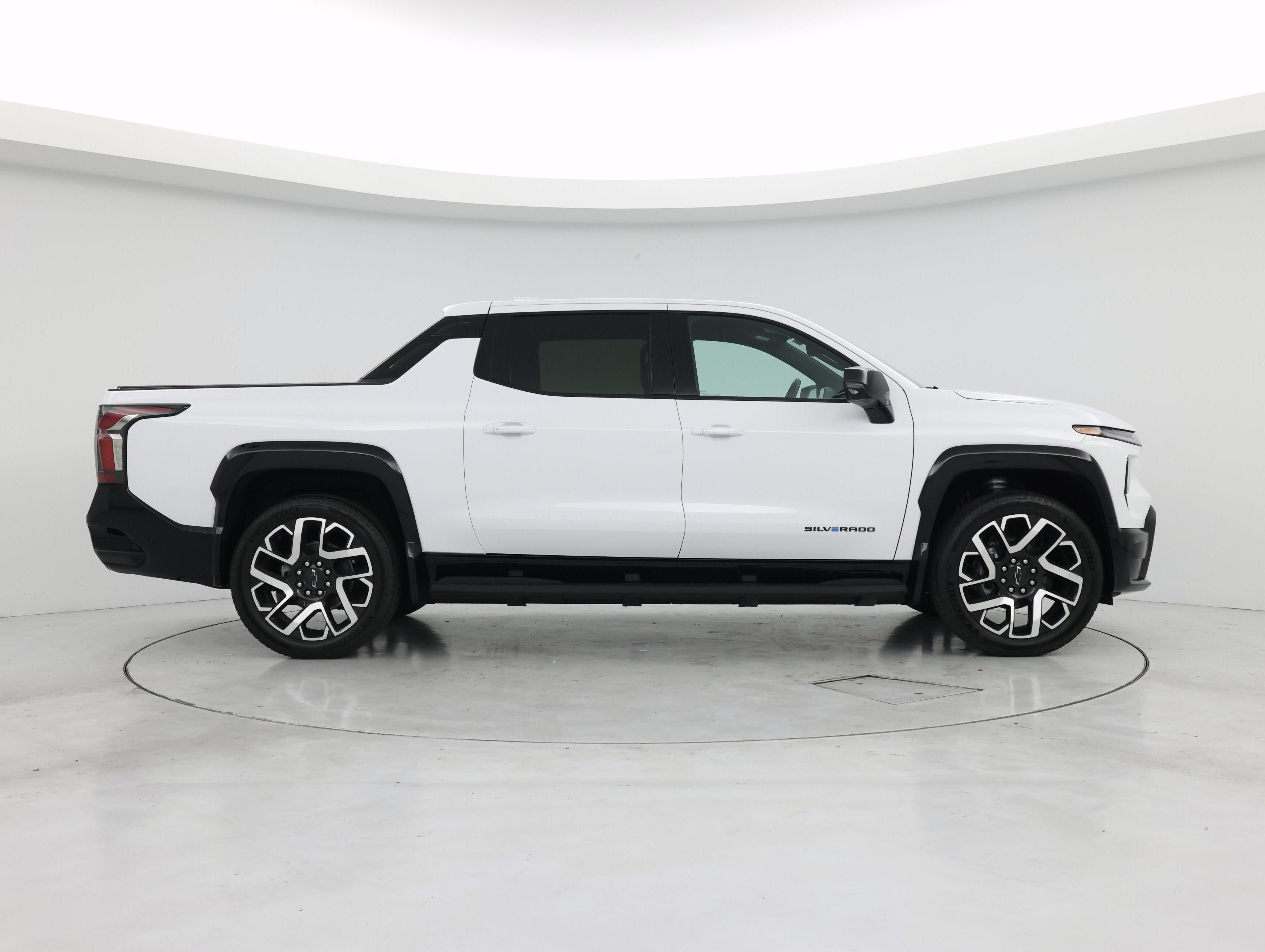 Thumbnail: 2025 Chevrolet Silverado EV - 7