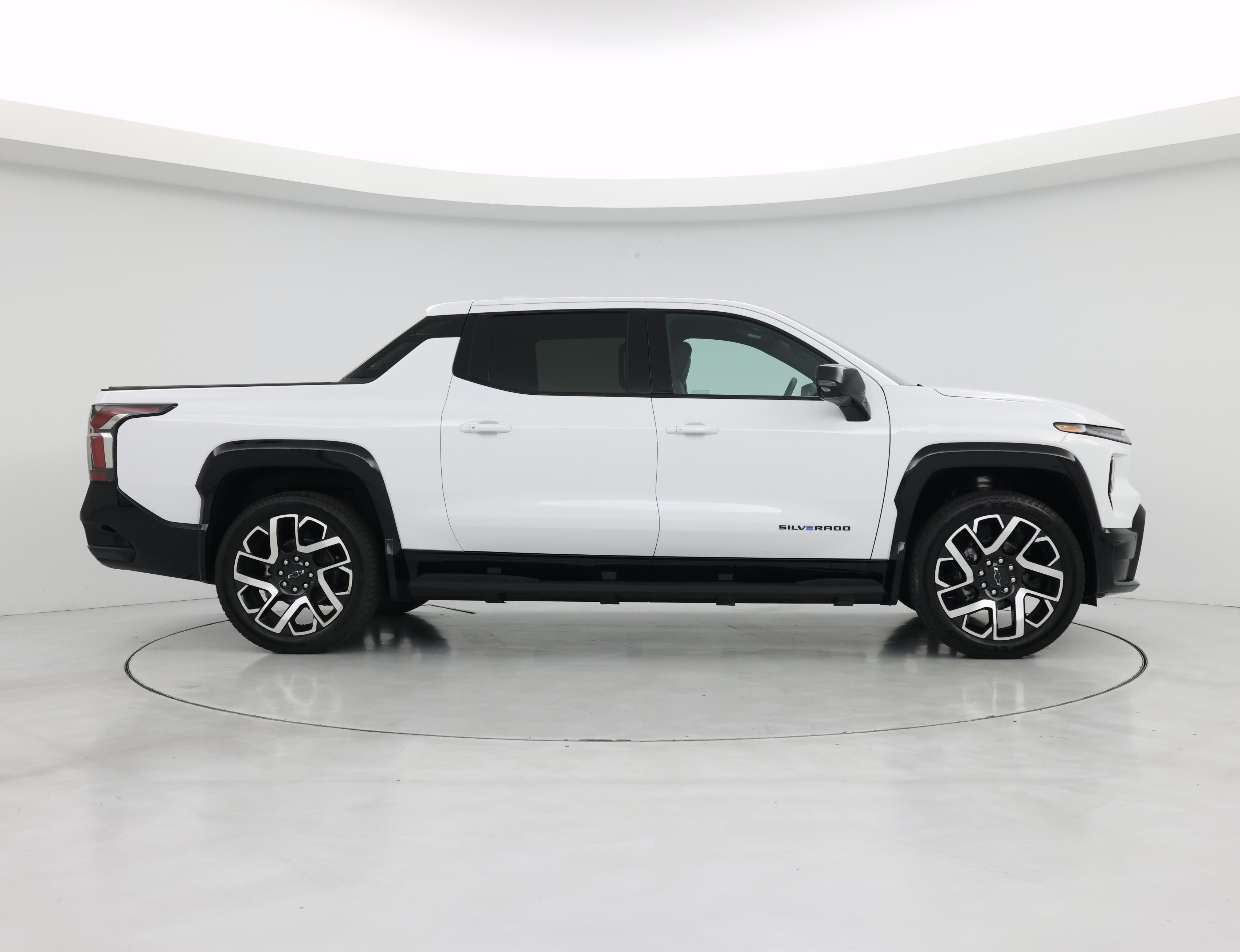 Thumbnail: 2025 Chevrolet Silverado EV - 7