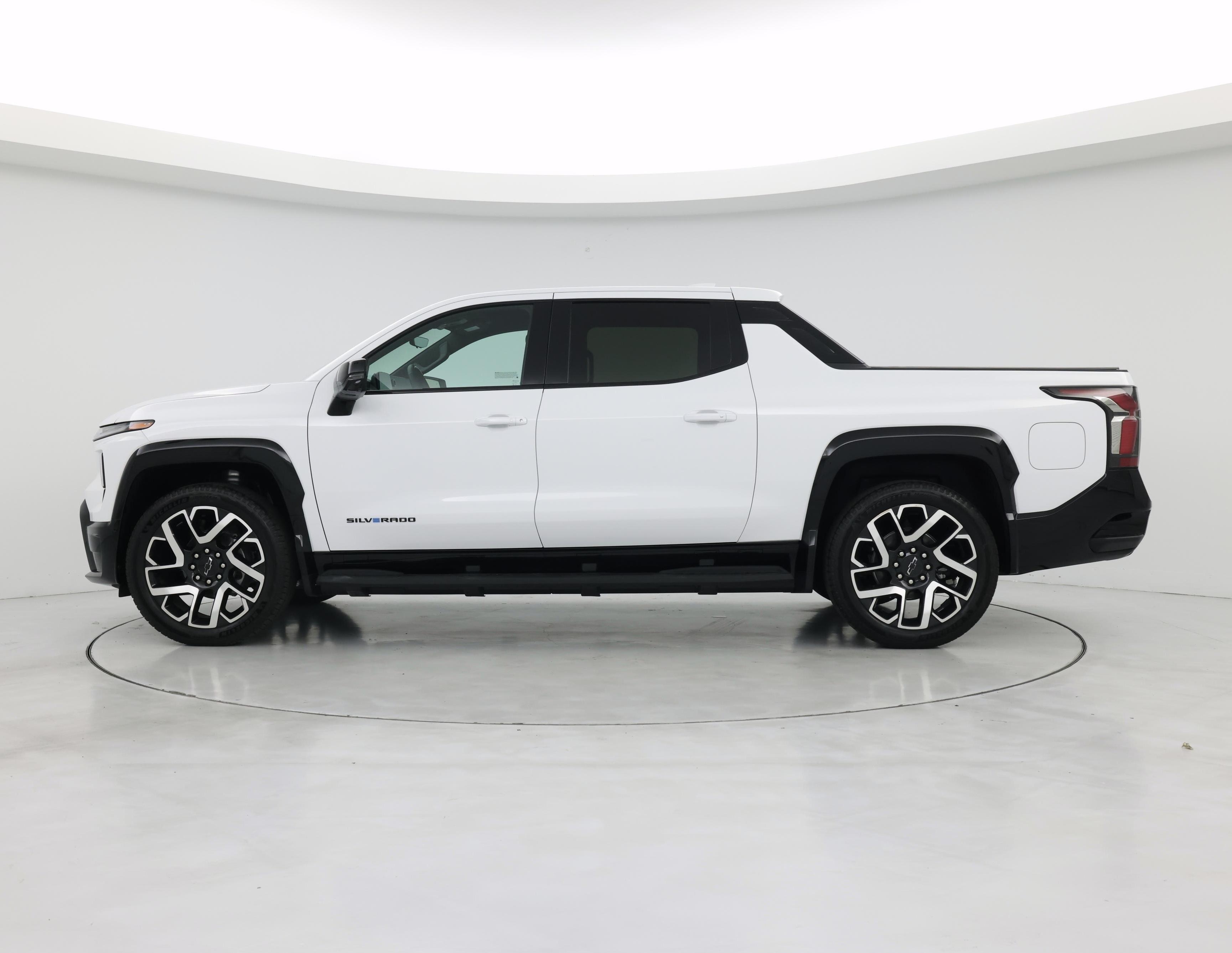 Thumbnail: 2025 Chevrolet Silverado EV - 3