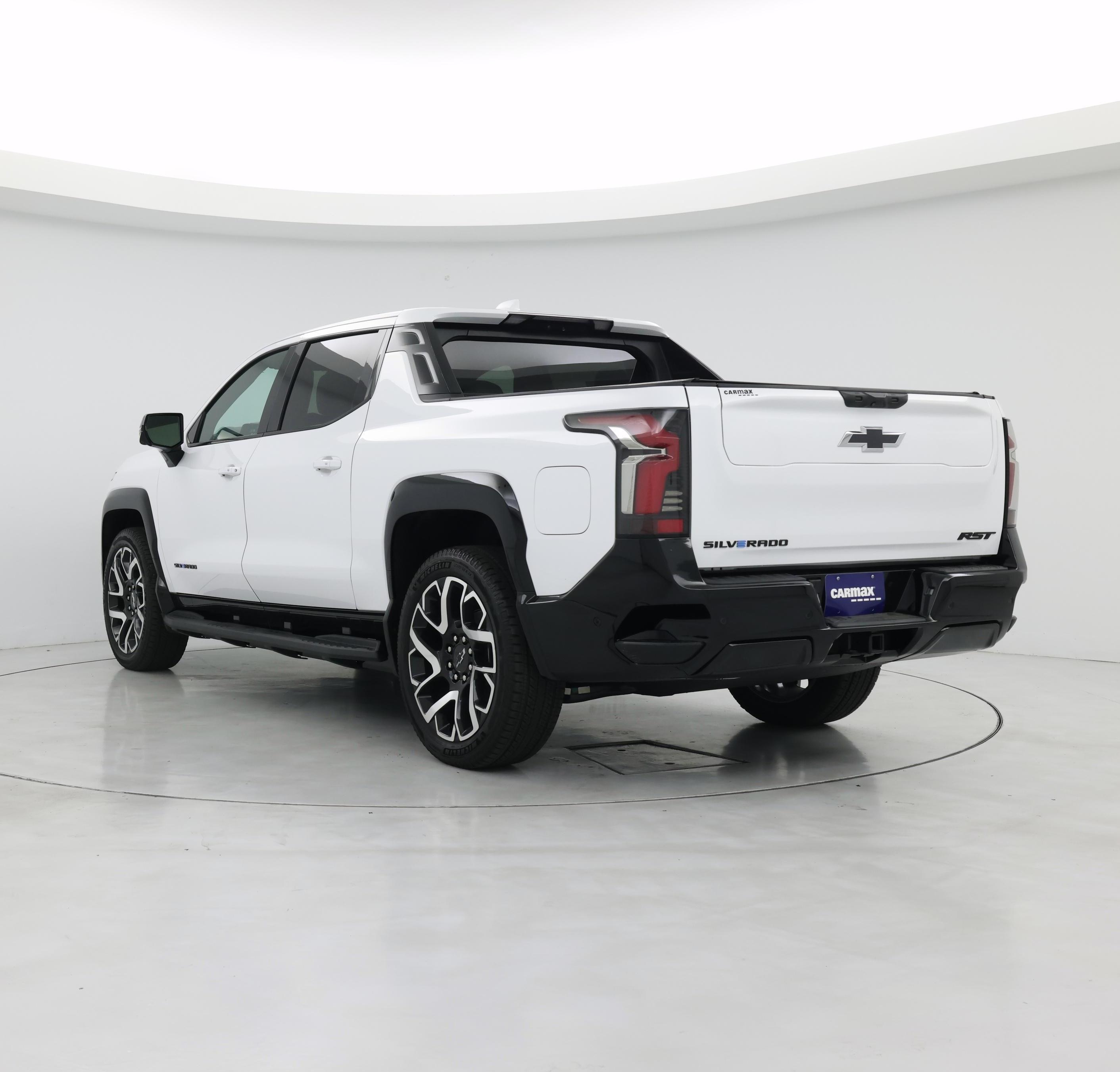 Thumbnail: 2025 Chevrolet Silverado EV - 2