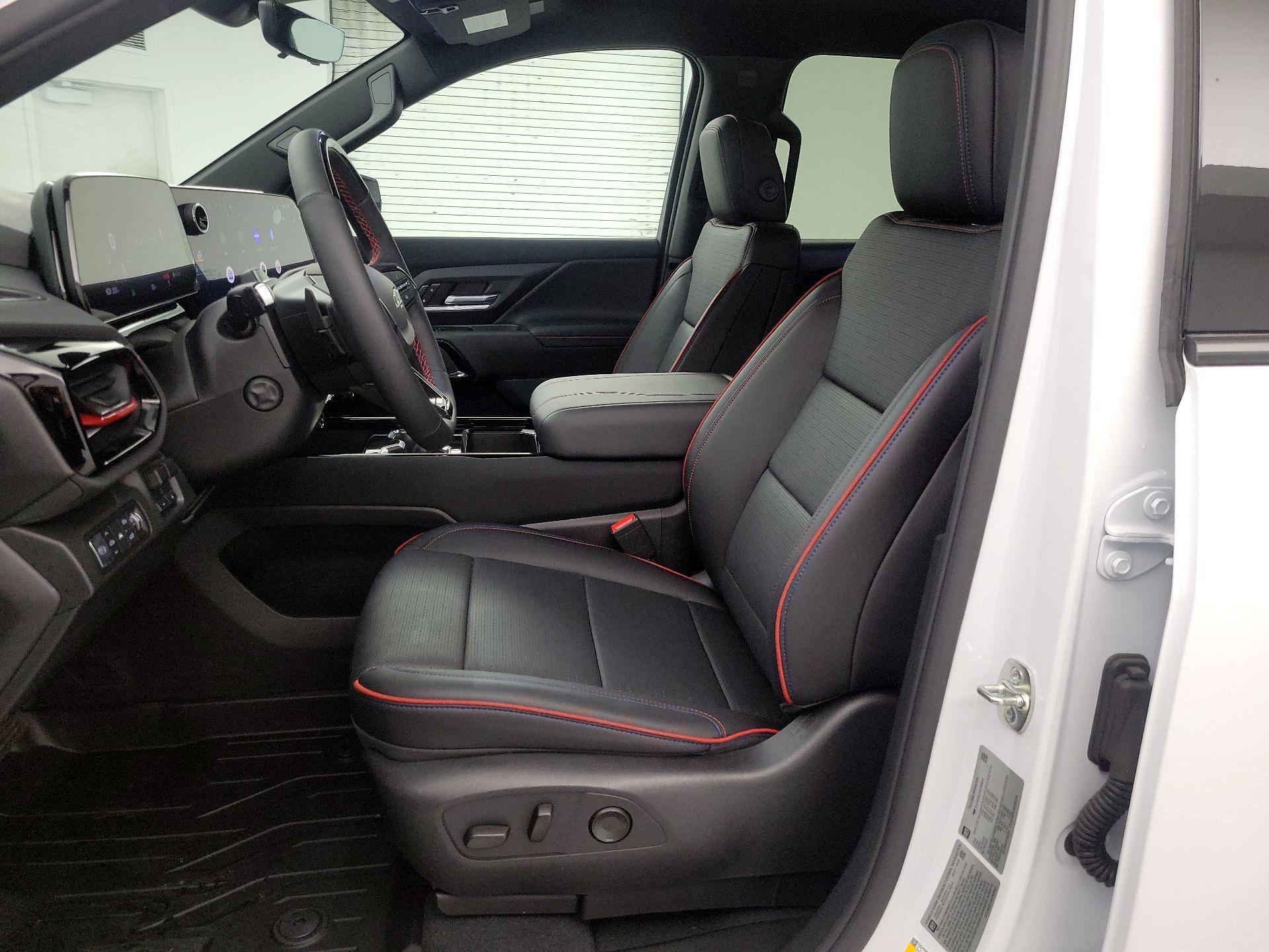 Thumbnail: 2025 Chevrolet Silverado EV - 11