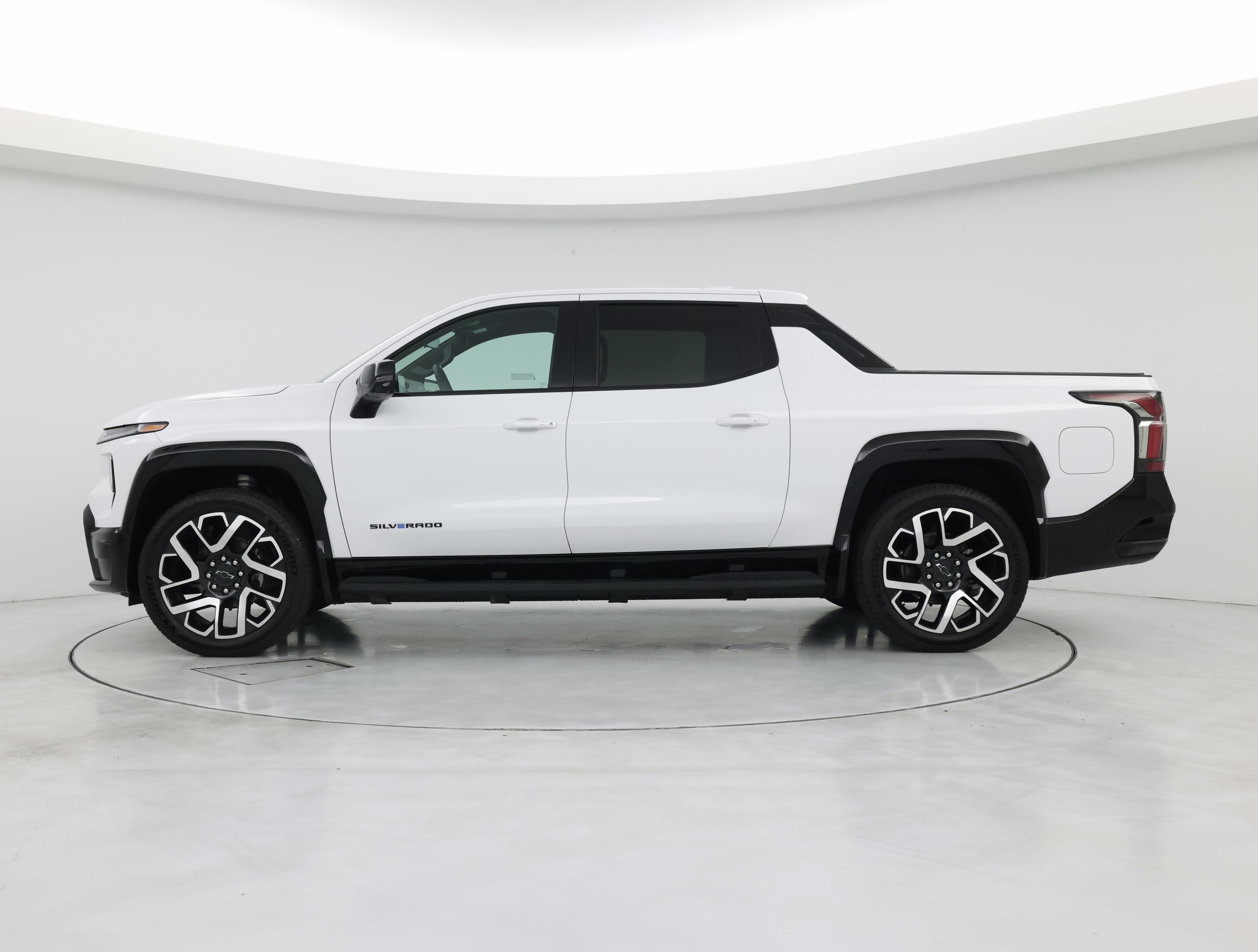 Thumbnail: 2025 Chevrolet Silverado EV - 3