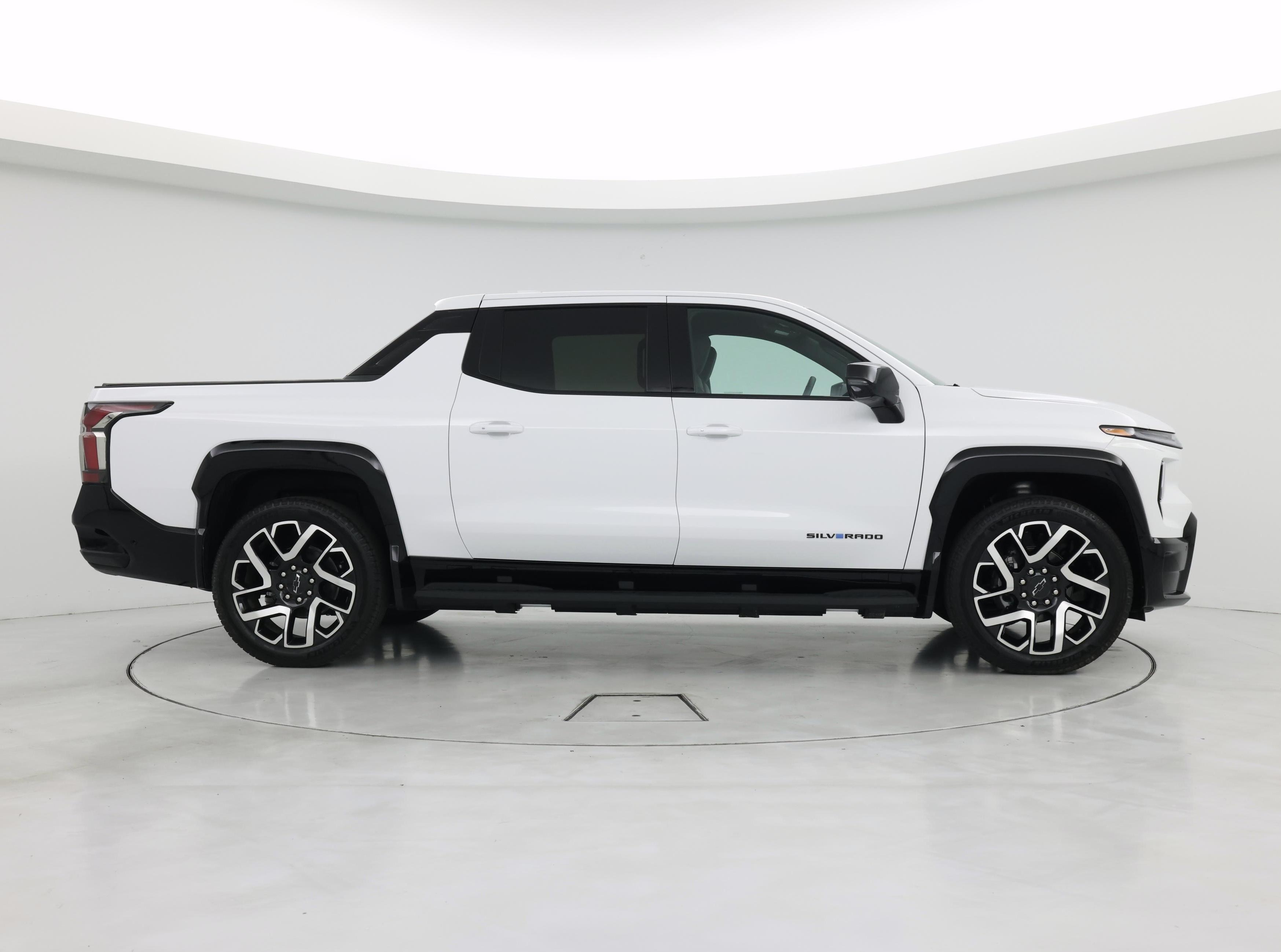Thumbnail: 2025 Chevrolet Silverado EV - 7