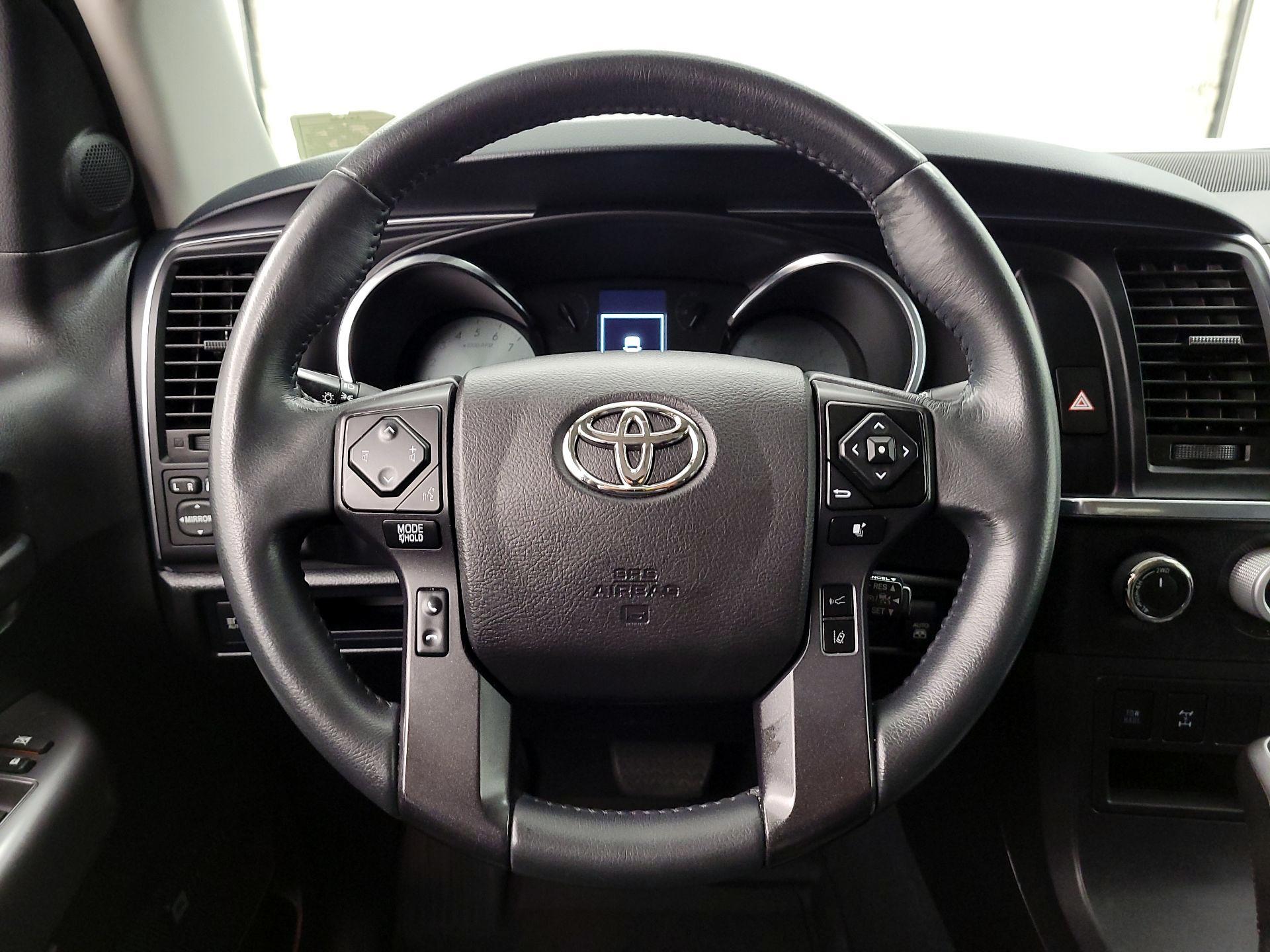 Thumbnail: 2021 Toyota Sequoia - 10