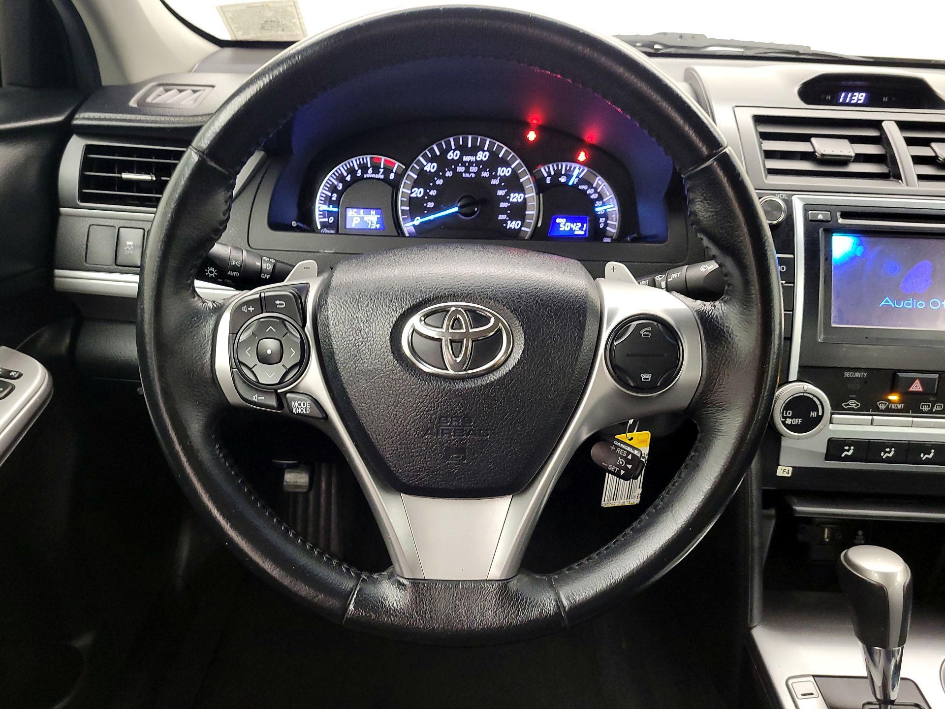 Thumbnail: 2014 Toyota Camry - 10
