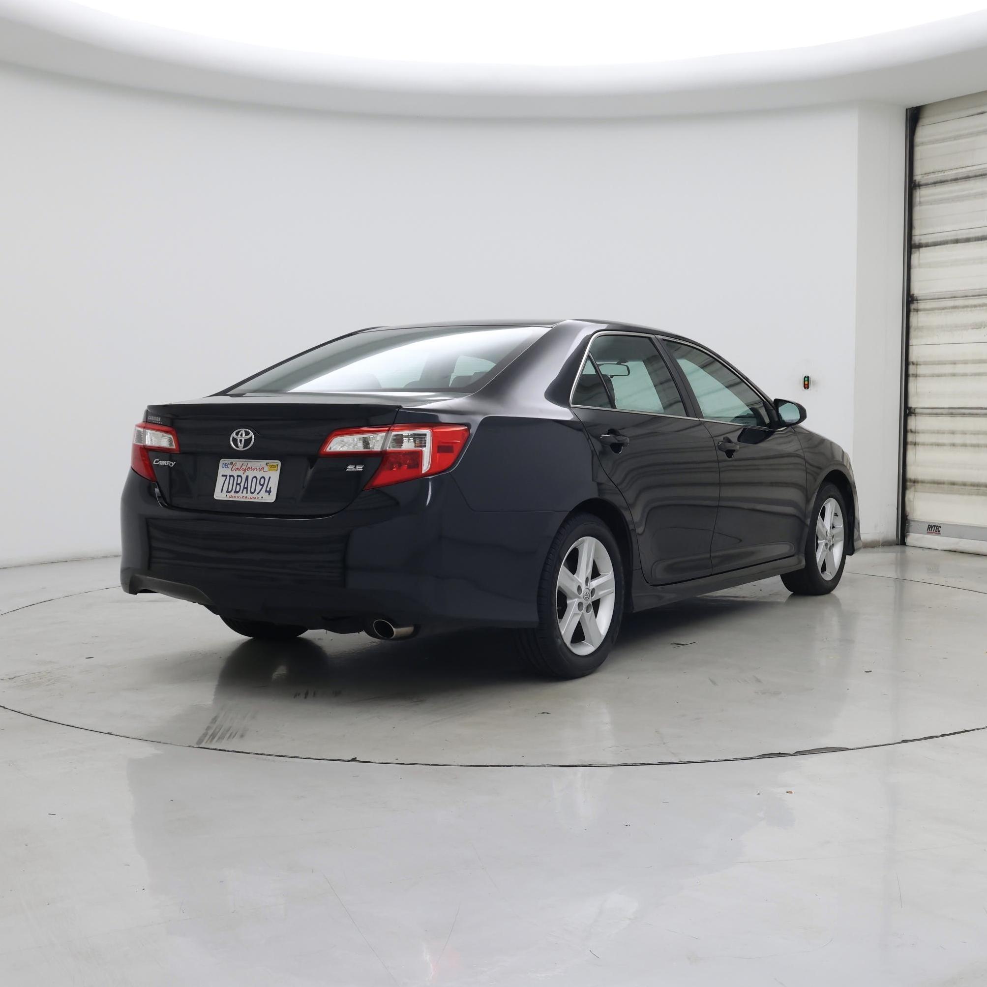 Thumbnail: 2014 Toyota Camry - 8