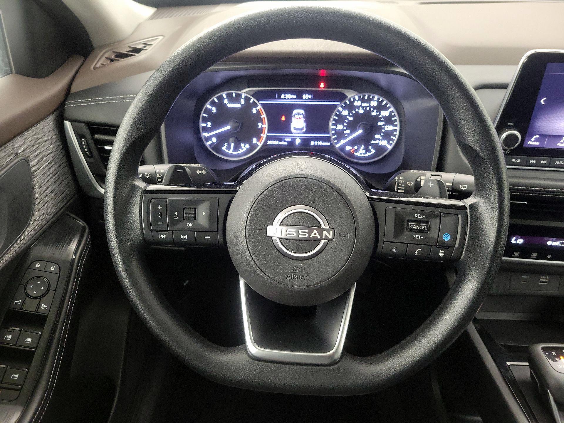 Thumbnail: 2023 Nissan Rogue - 10