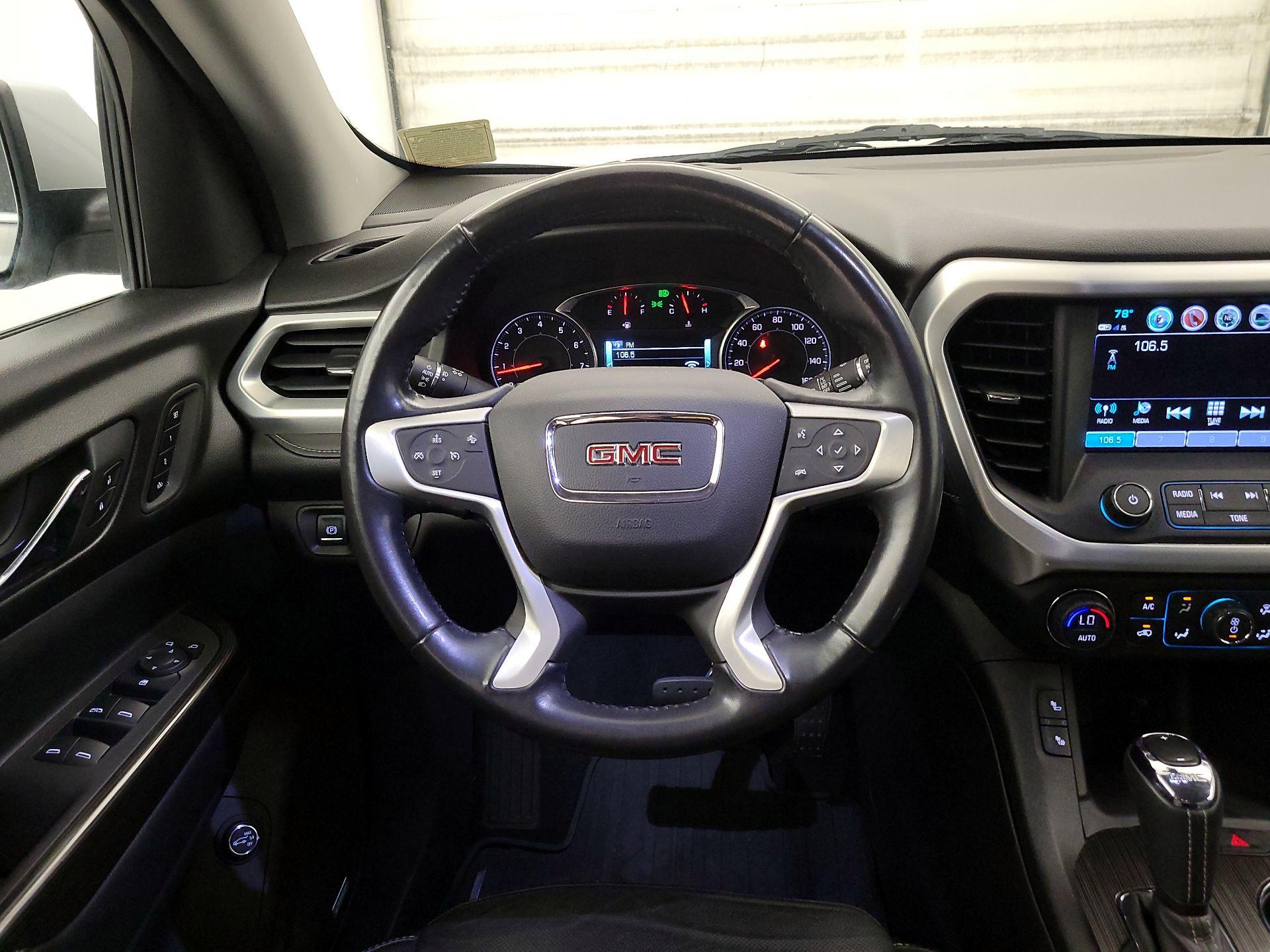 Thumbnail: 2018 GMC Acadia - 10