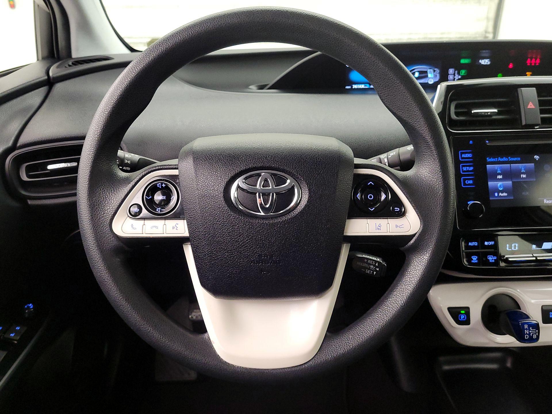 Thumbnail: 2017 Toyota Prius - 10