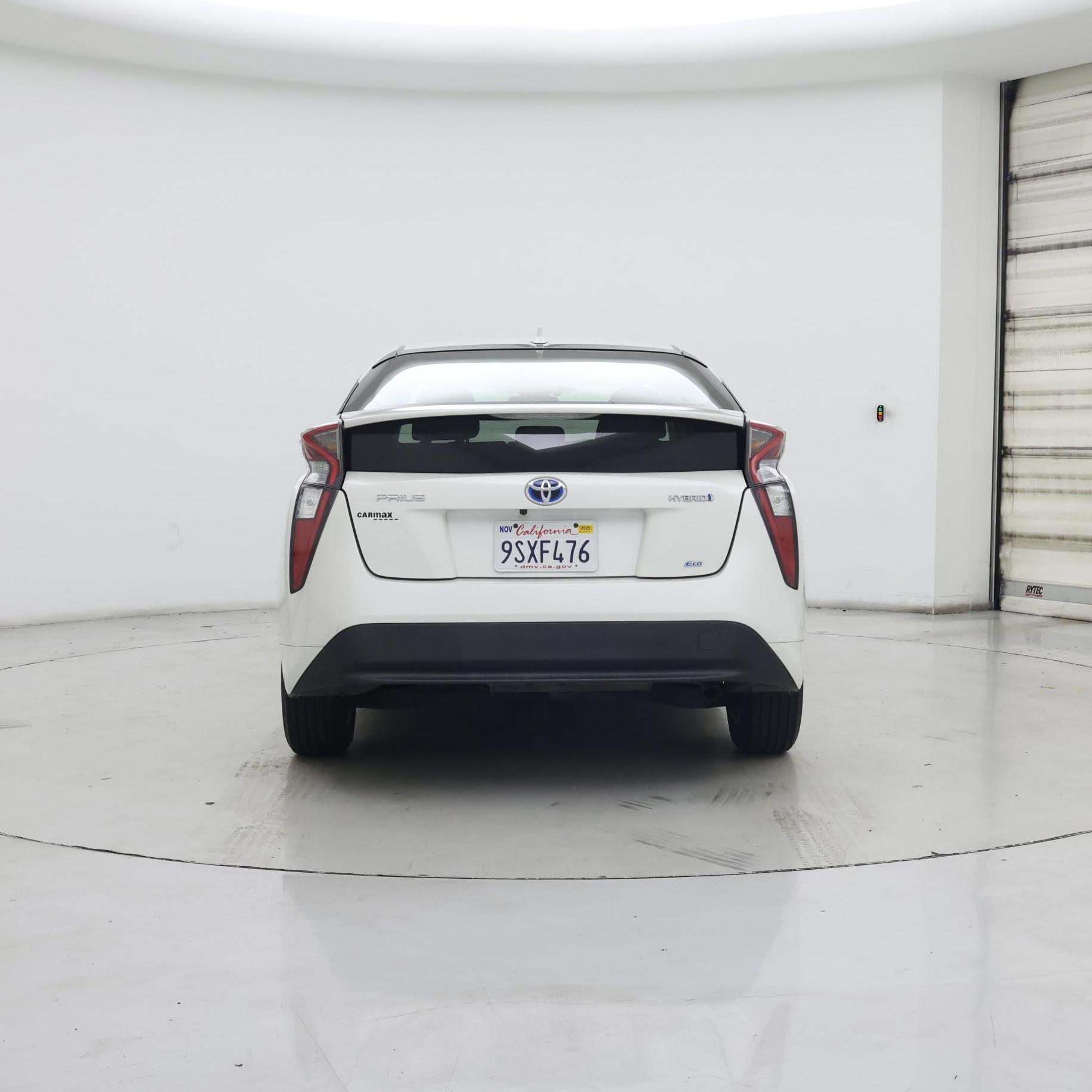 Thumbnail: 2017 Toyota Prius - 8
