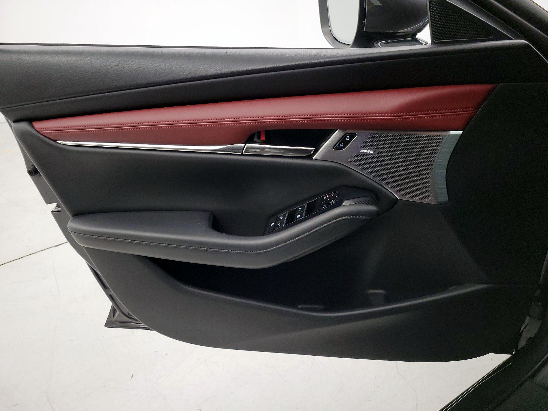 Thumbnail: 2021 Mazda Mazda3 - 12