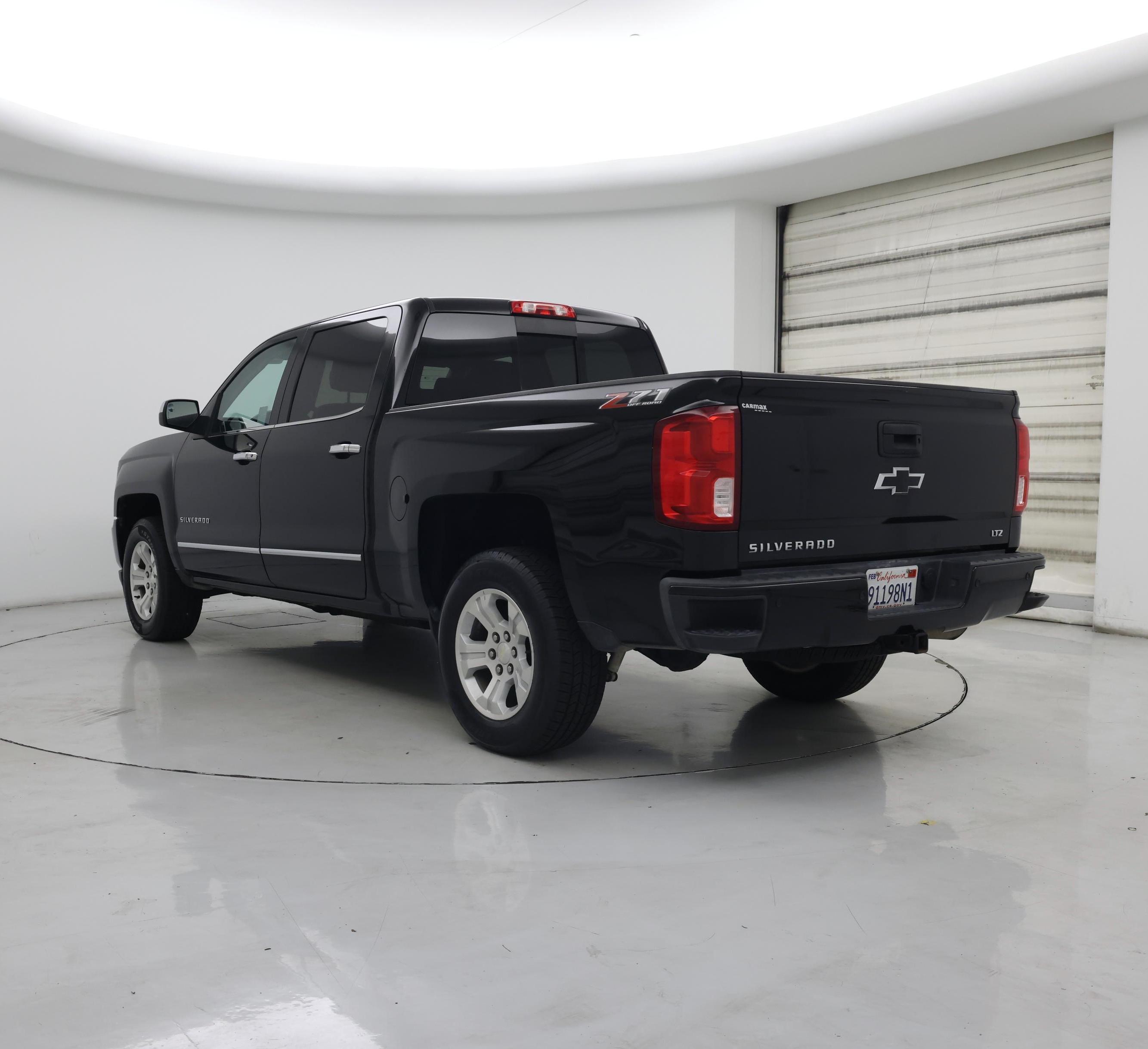 Thumbnail: 2018 Chevrolet Silverado 1500 - 2