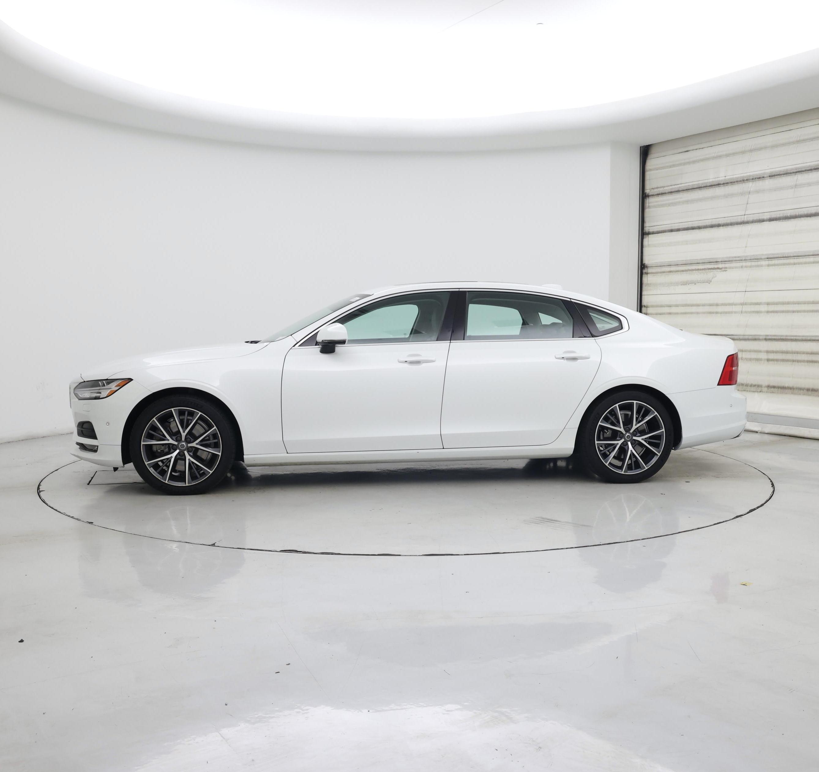 Thumbnail: 2018 Volvo S90 - 3
