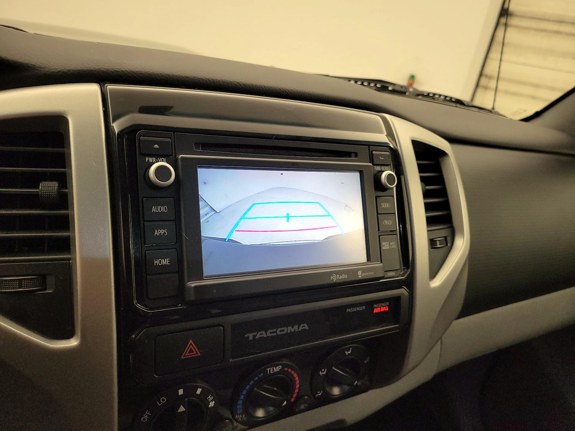 Thumbnail: 2015 Toyota Tacoma - 15