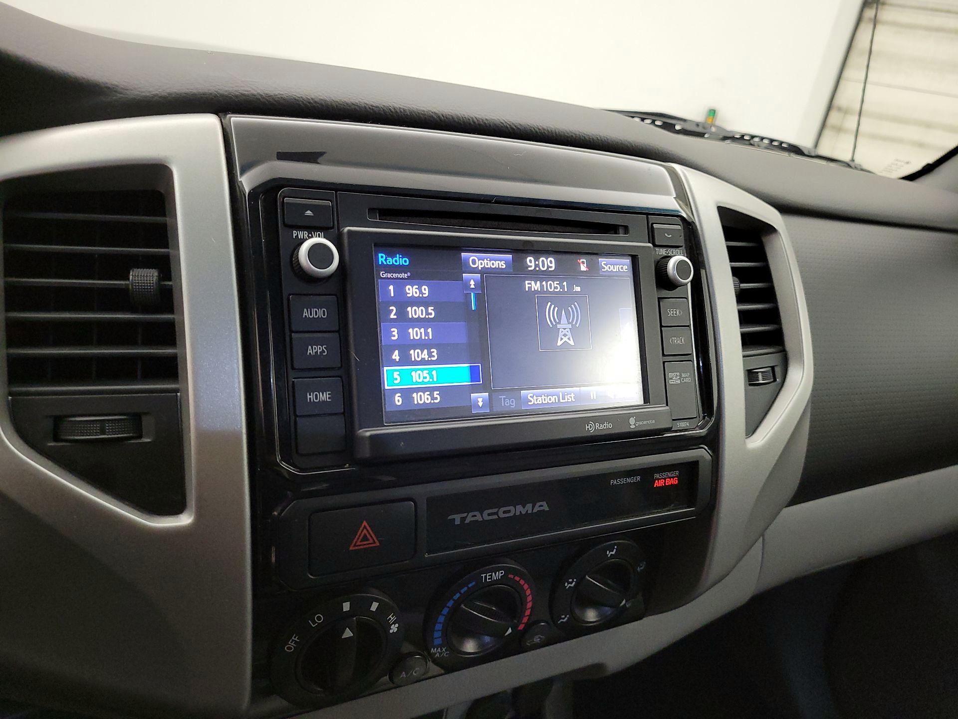 Thumbnail: 2015 Toyota Tacoma - 16