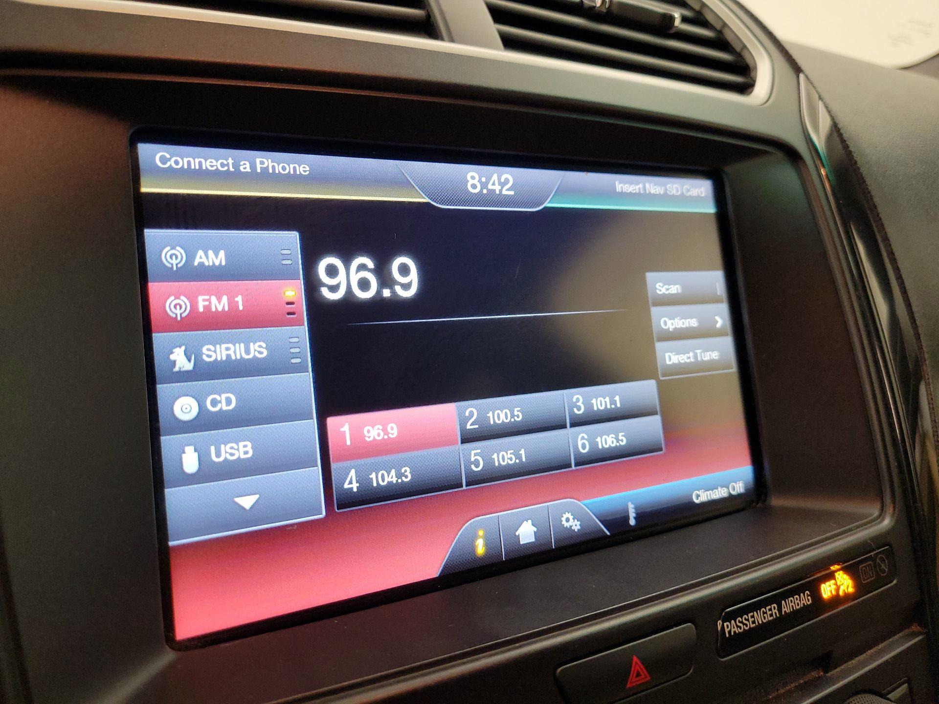 Thumbnail: 2016 Ford Explorer - 15