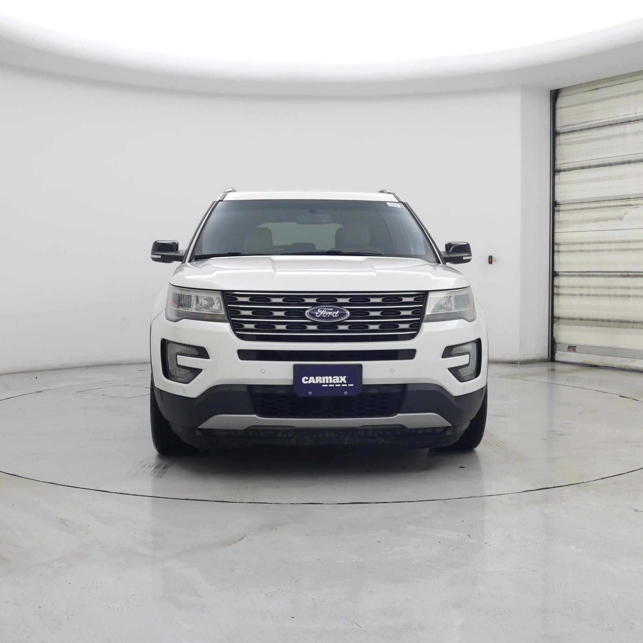 Thumbnail: 2016 Ford Explorer - 5