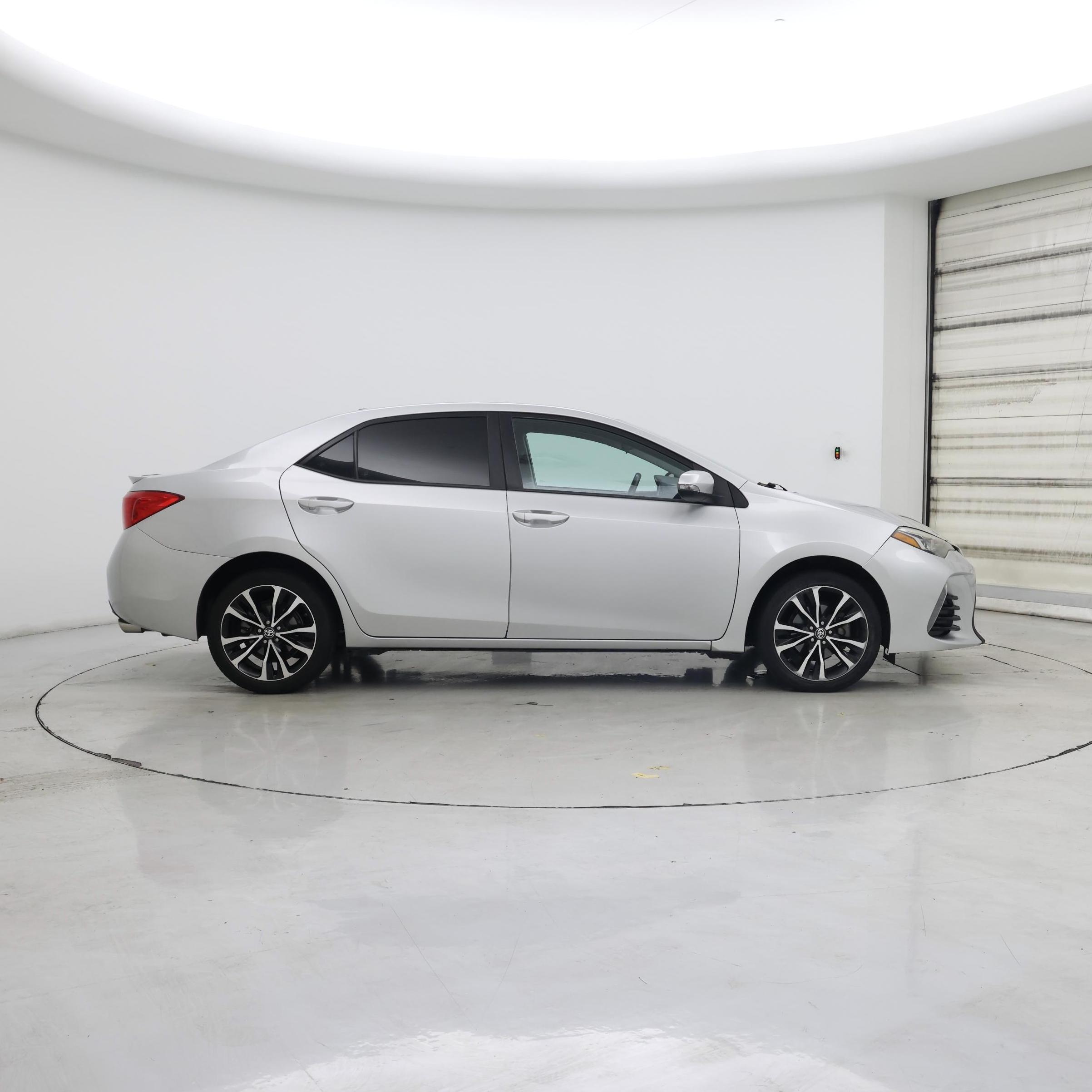 Thumbnail: 2017 Toyota Corolla - 7