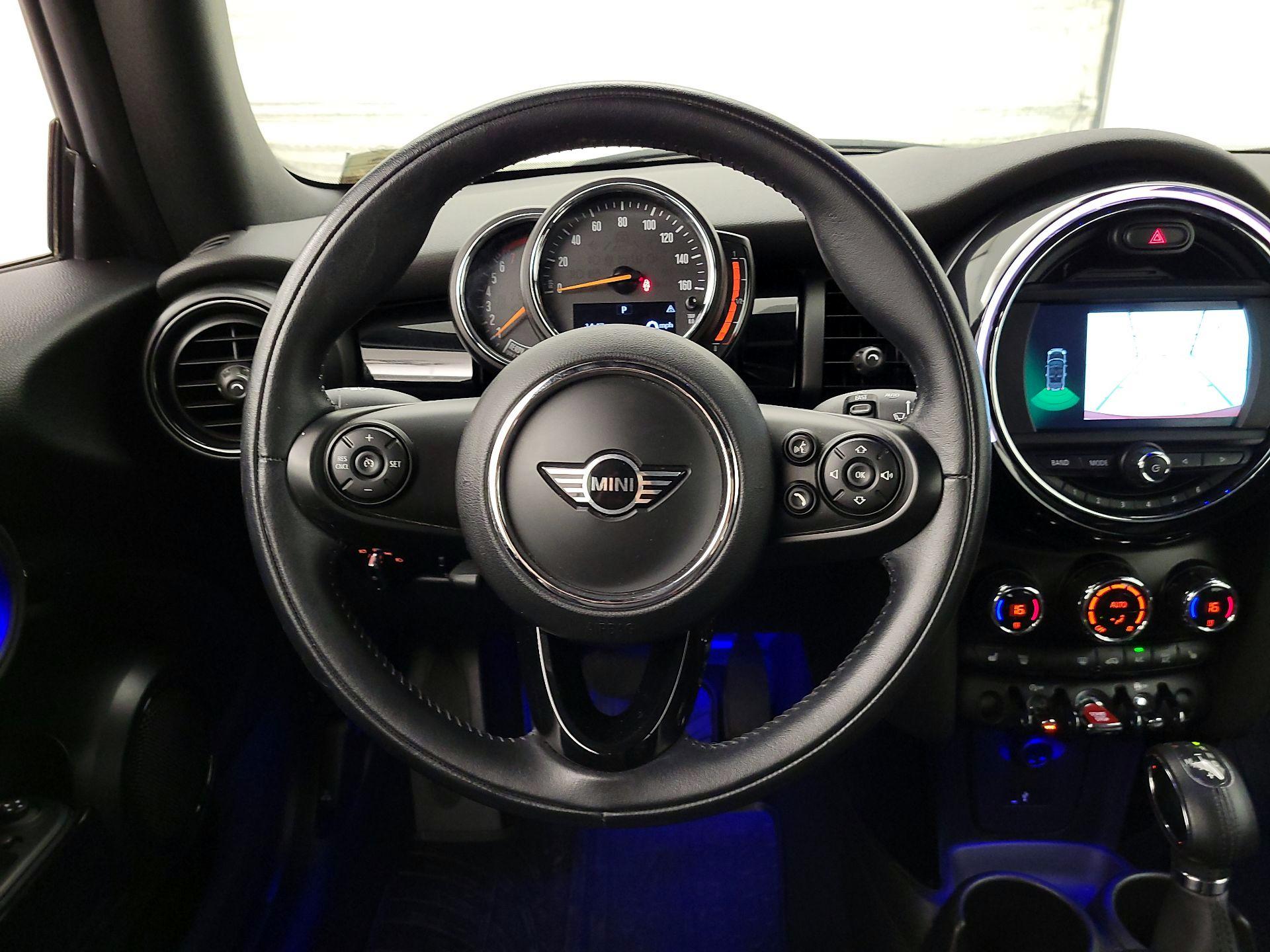 Thumbnail: 2019 MINI Cooper - 10