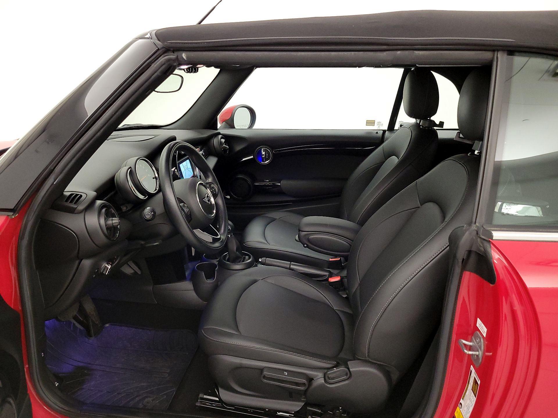 Thumbnail: 2019 MINI Cooper - 11