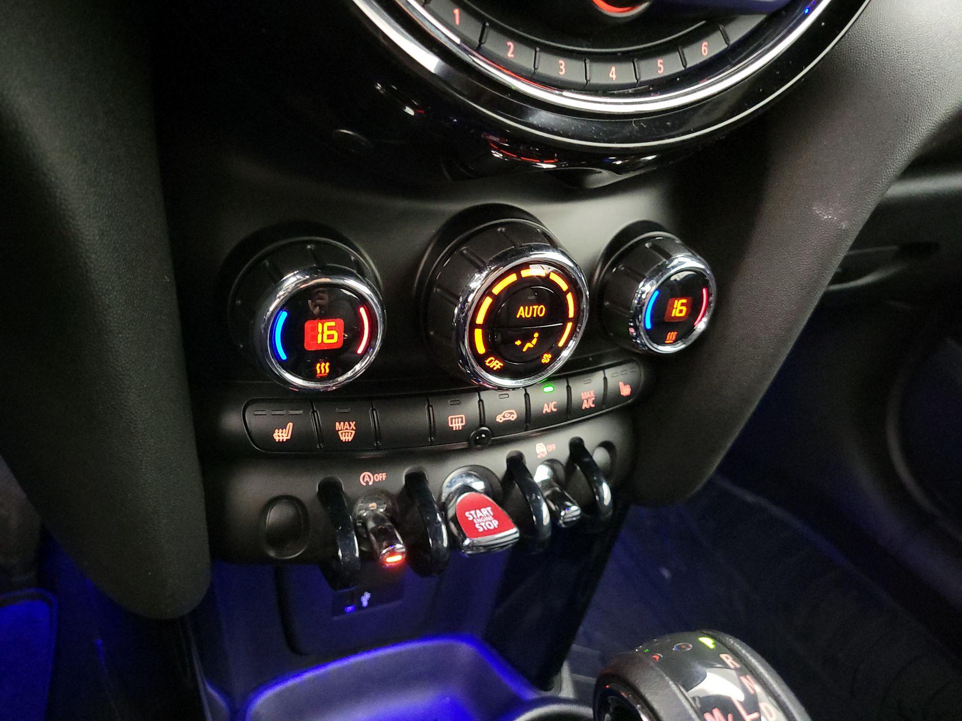 Thumbnail: 2019 MINI Cooper - 15