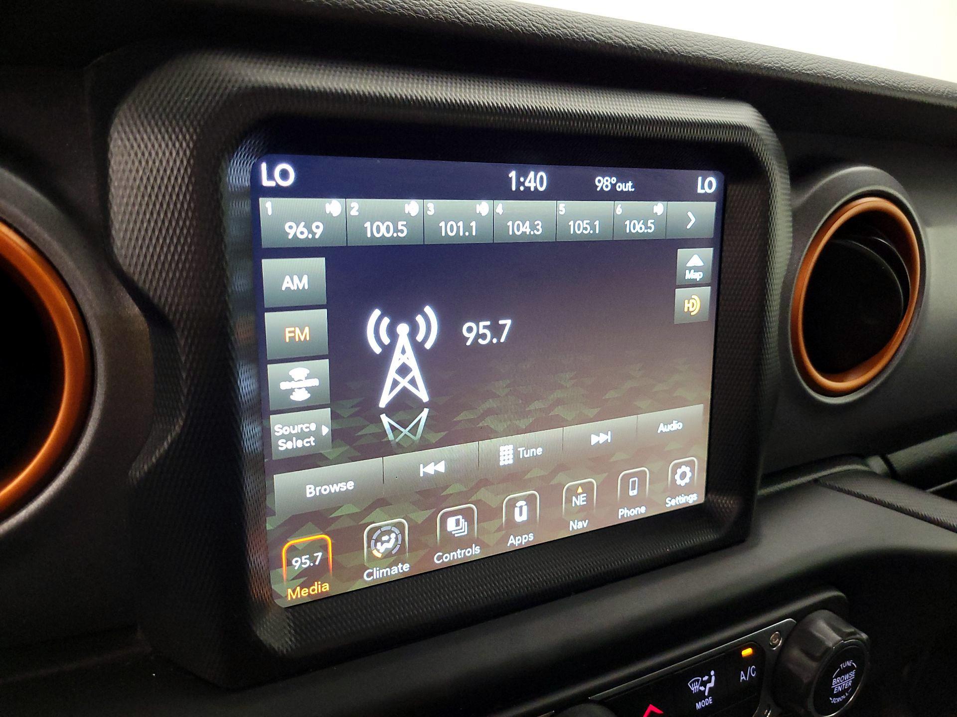 Thumbnail: 2021 Jeep Gladiator - 14