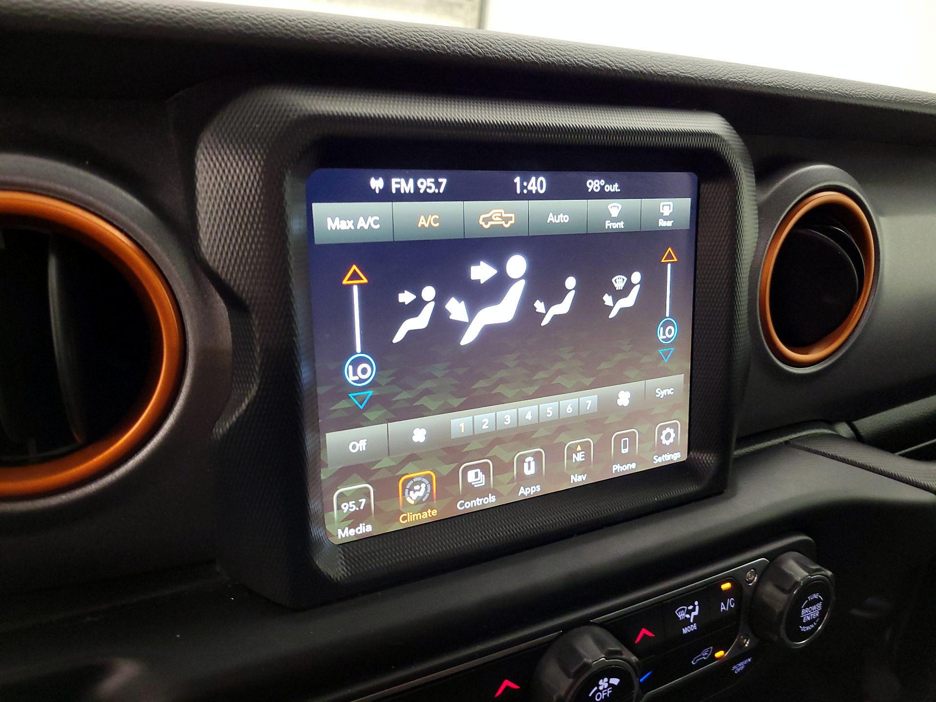 Thumbnail: 2021 Jeep Gladiator - 15