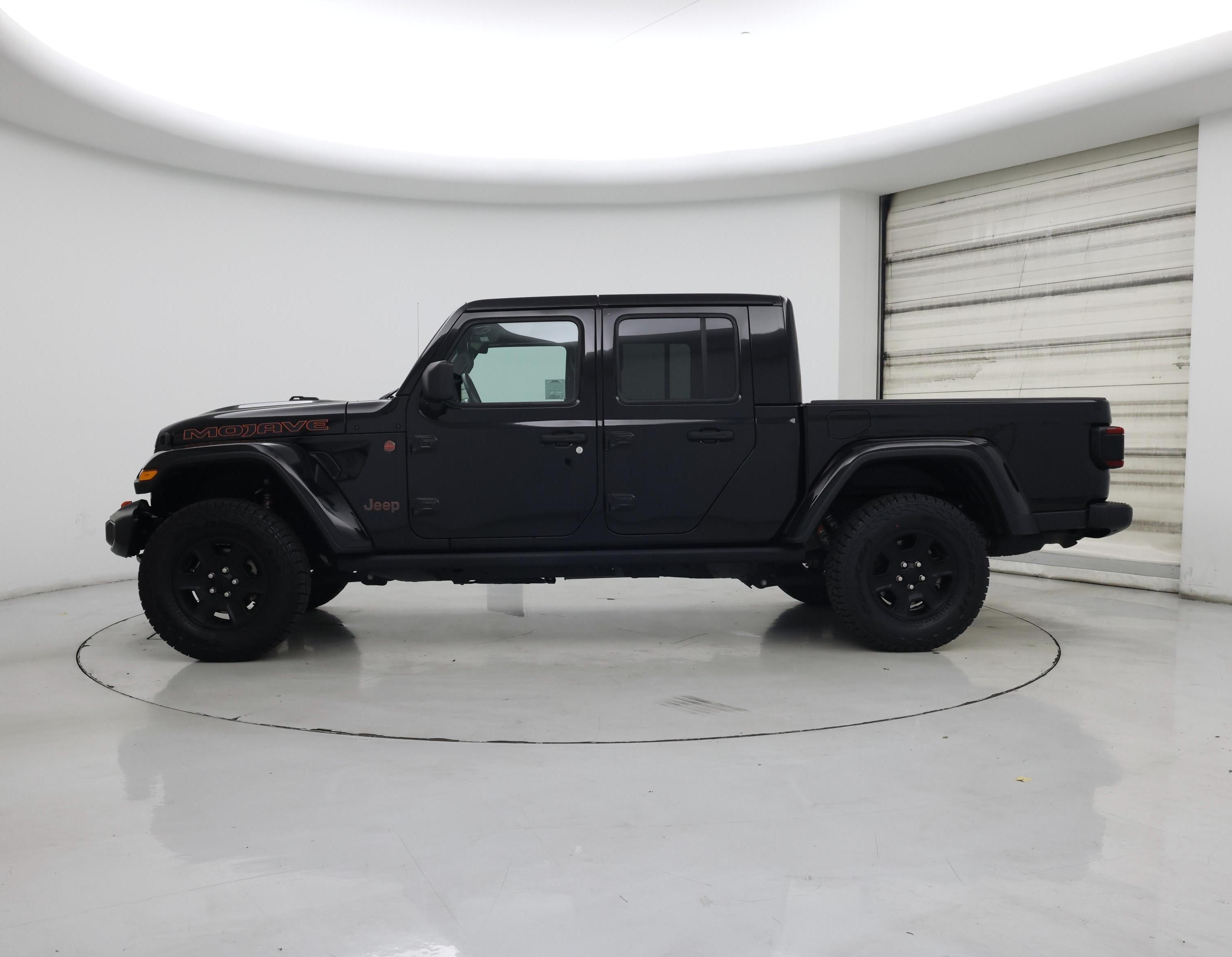 Thumbnail: 2021 Jeep Gladiator - 3