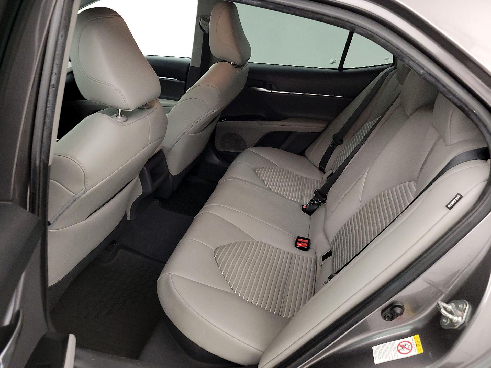 Thumbnail: 2018 Toyota Camry - 19