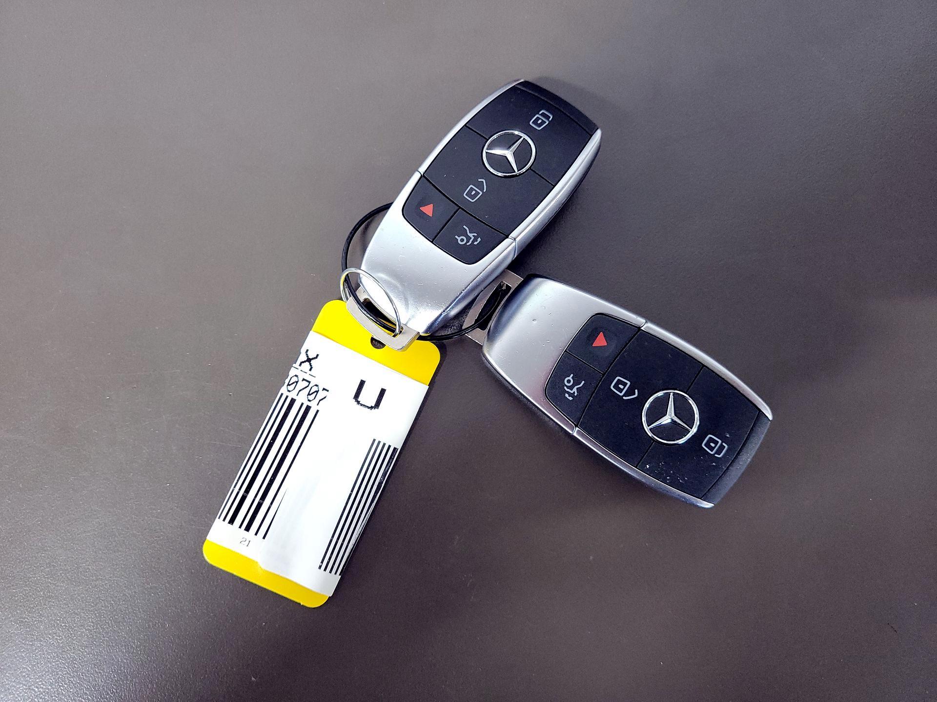 Thumbnail: 2021 Mercedes-Benz GLC - 19