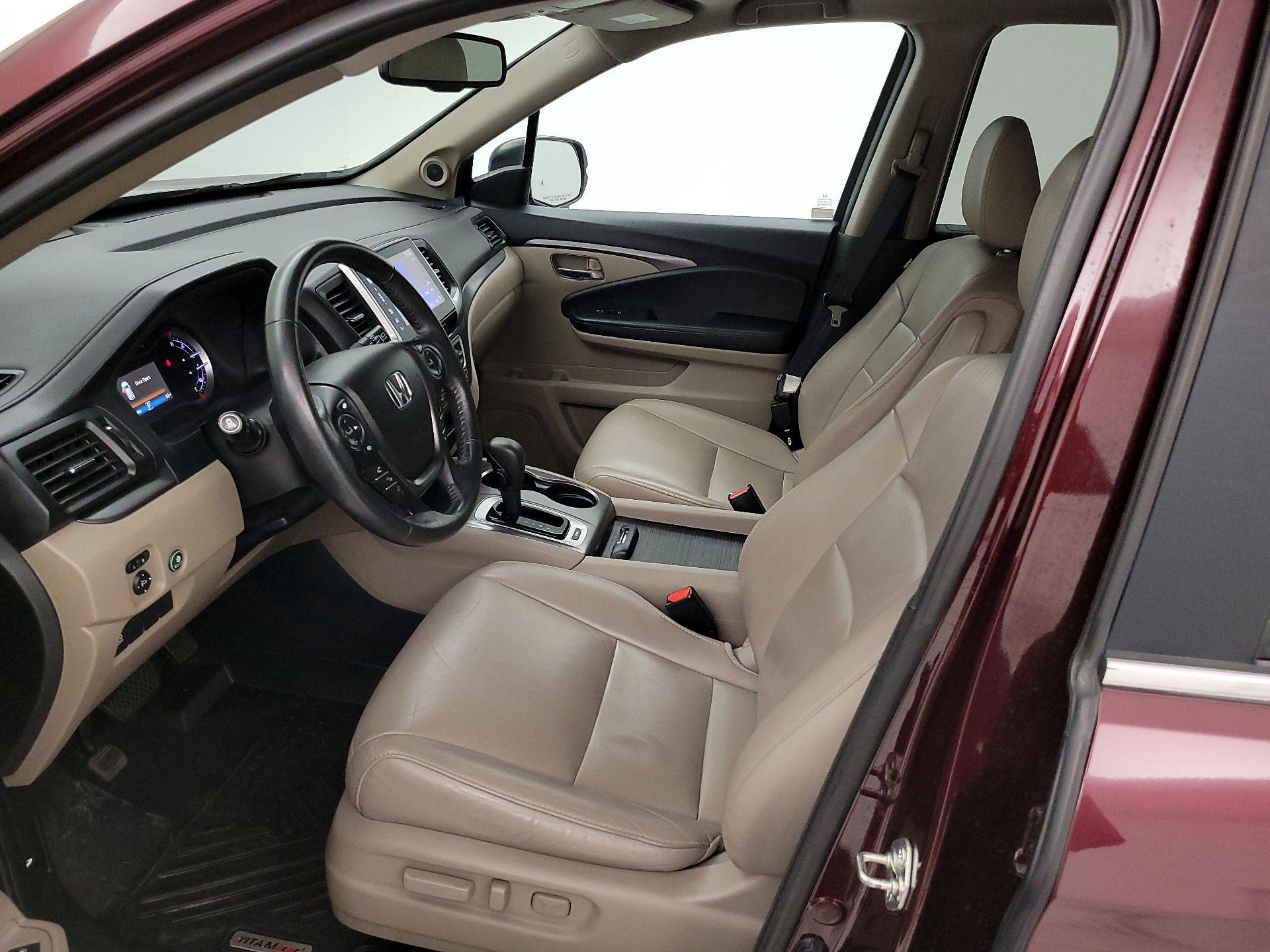 Thumbnail: 2016 Honda Pilot - 11