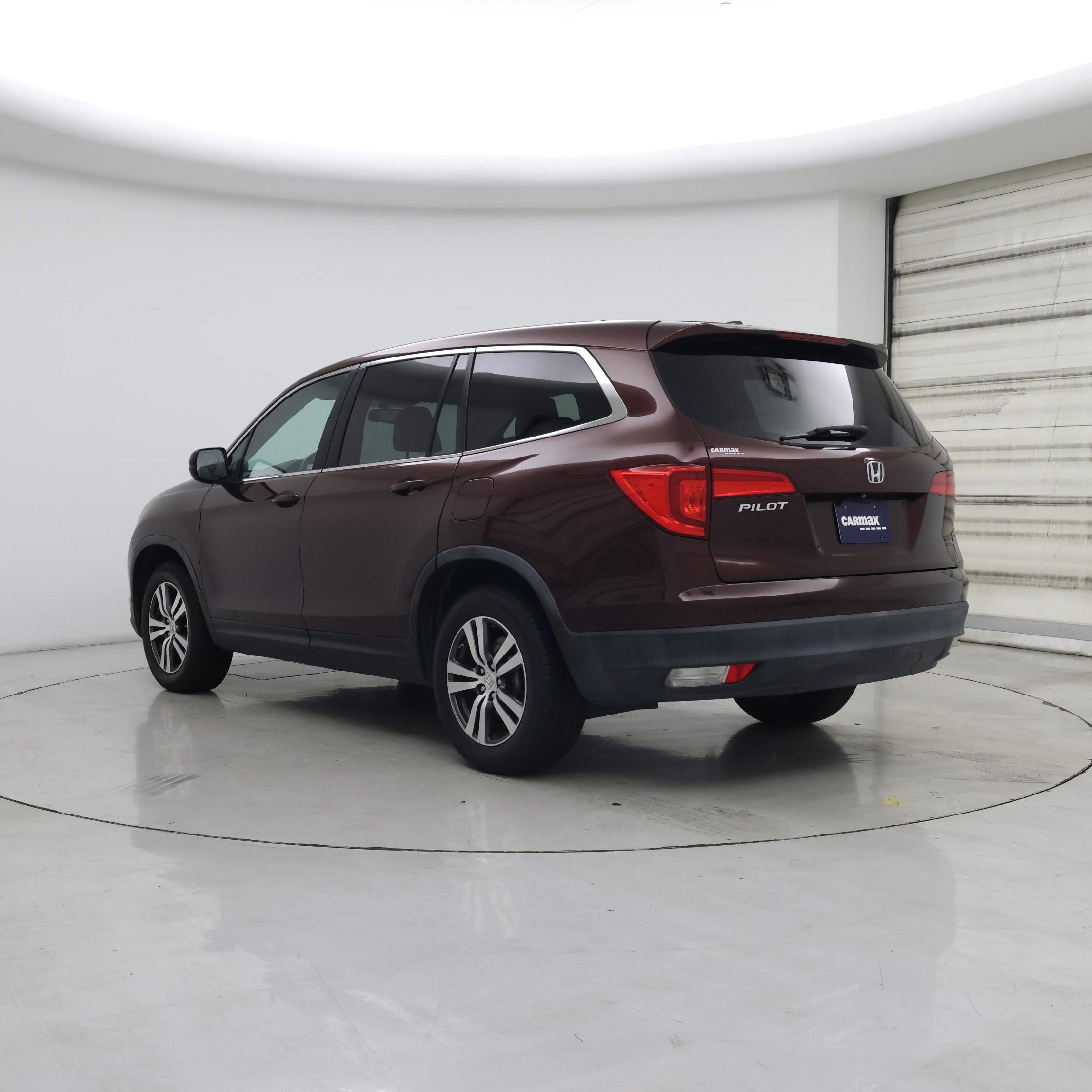 Thumbnail: 2016 Honda Pilot - 2