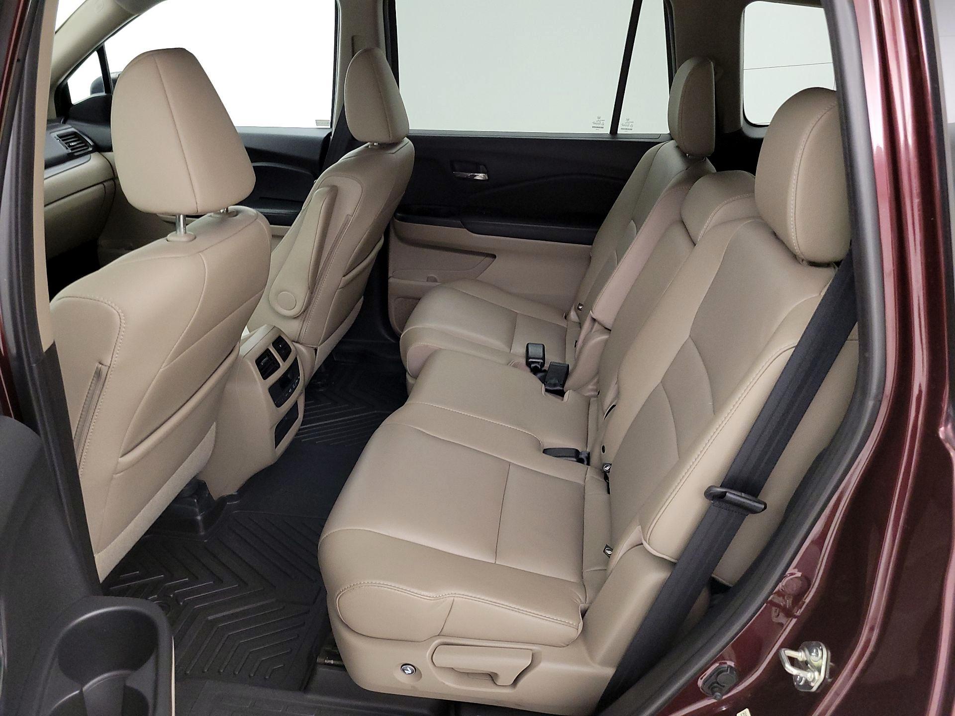 Thumbnail: 2016 Honda Pilot - 20