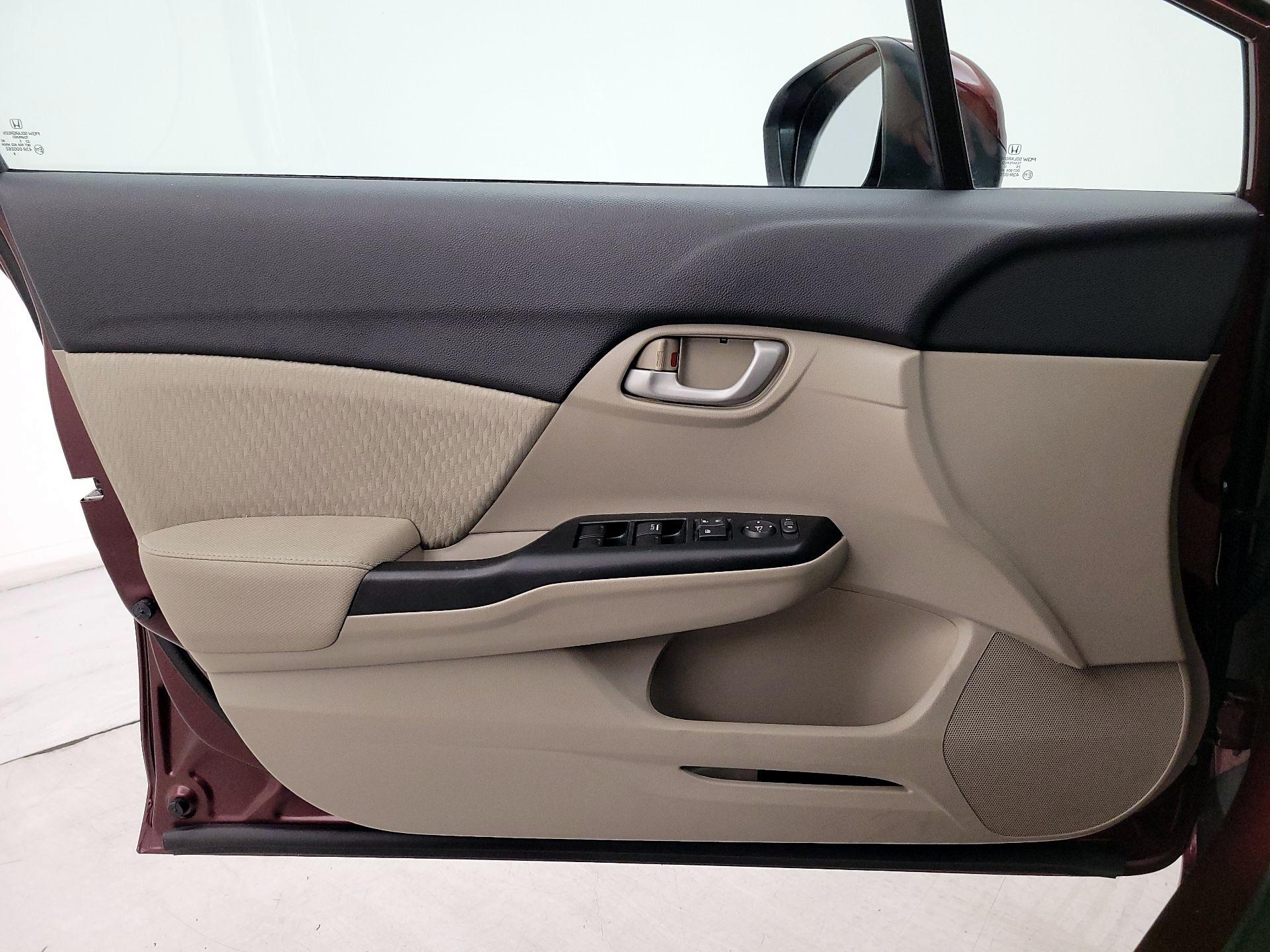 Thumbnail: 2015 Honda Civic - 12