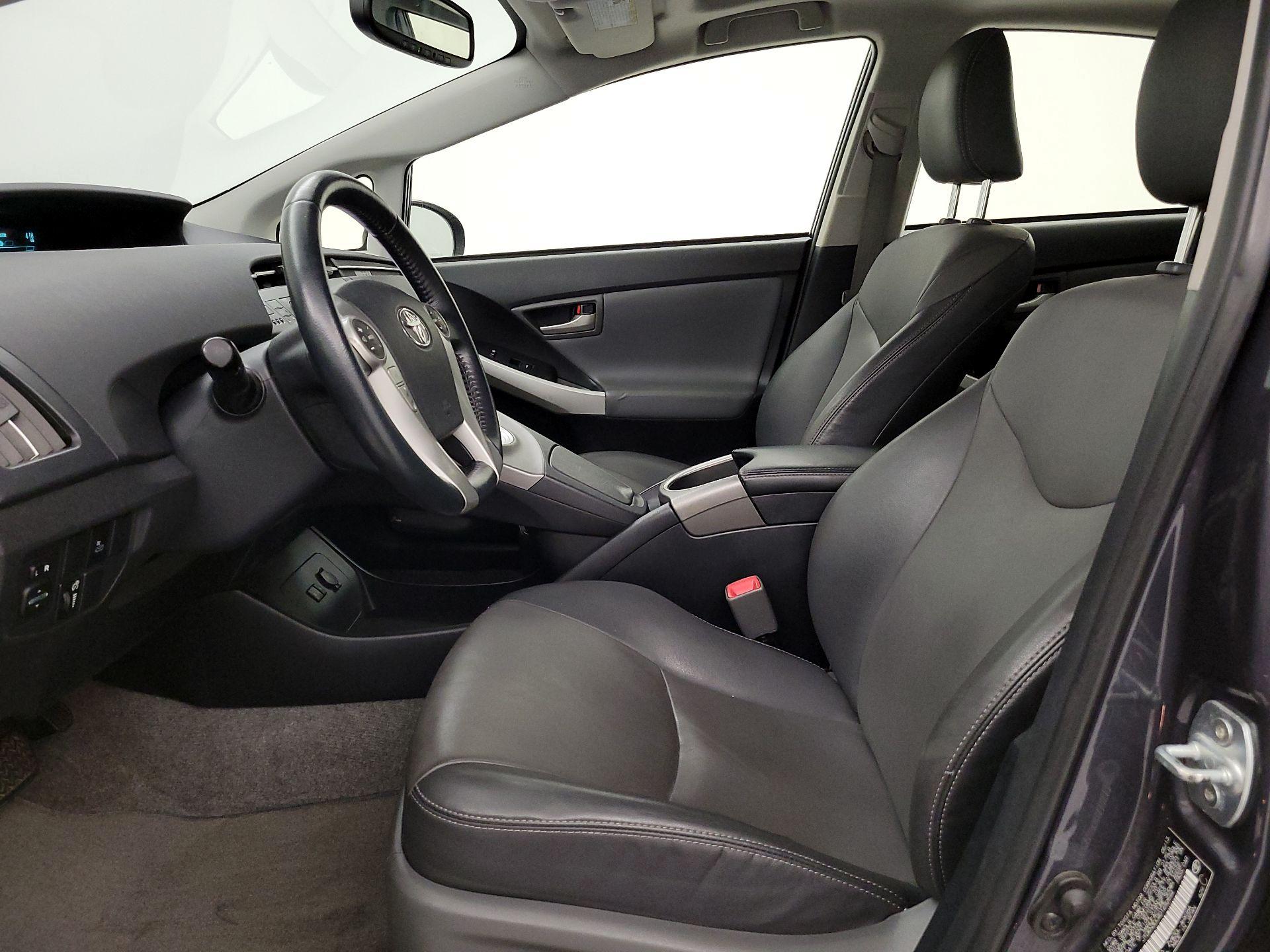 Thumbnail: 2013 Toyota Prius - 11
