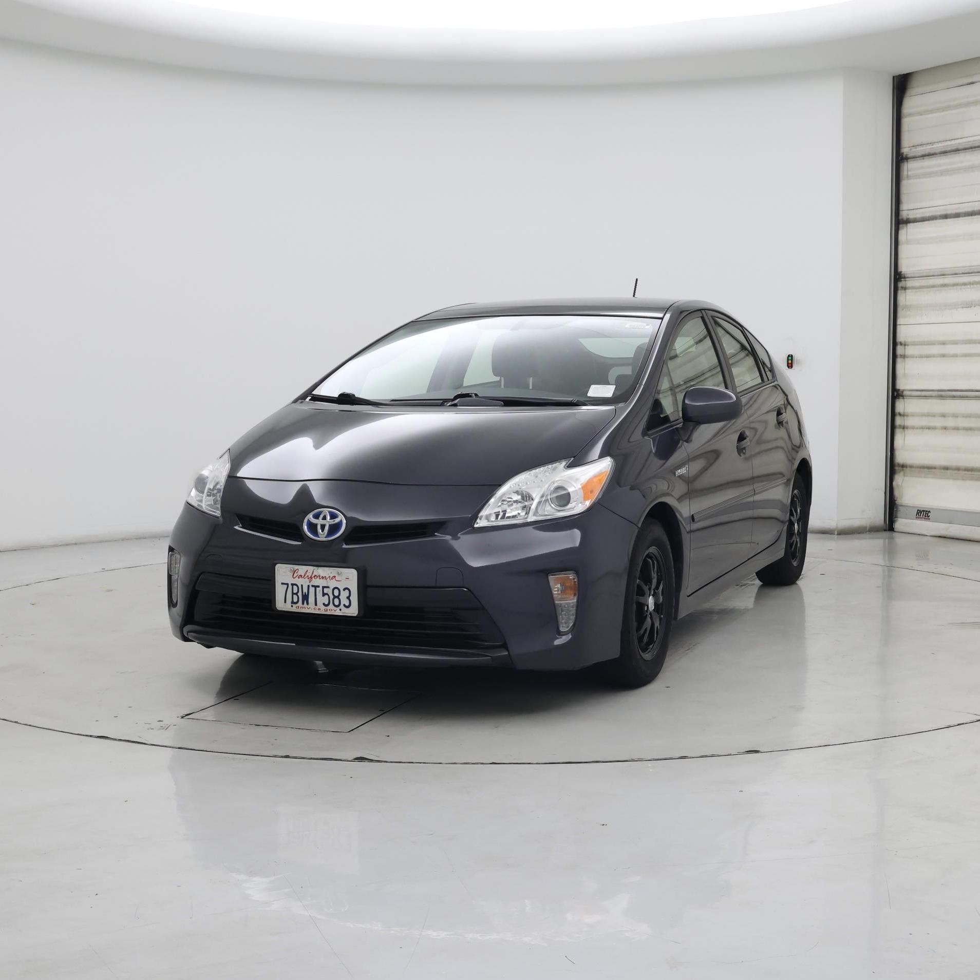 Thumbnail: 2013 Toyota Prius - 4